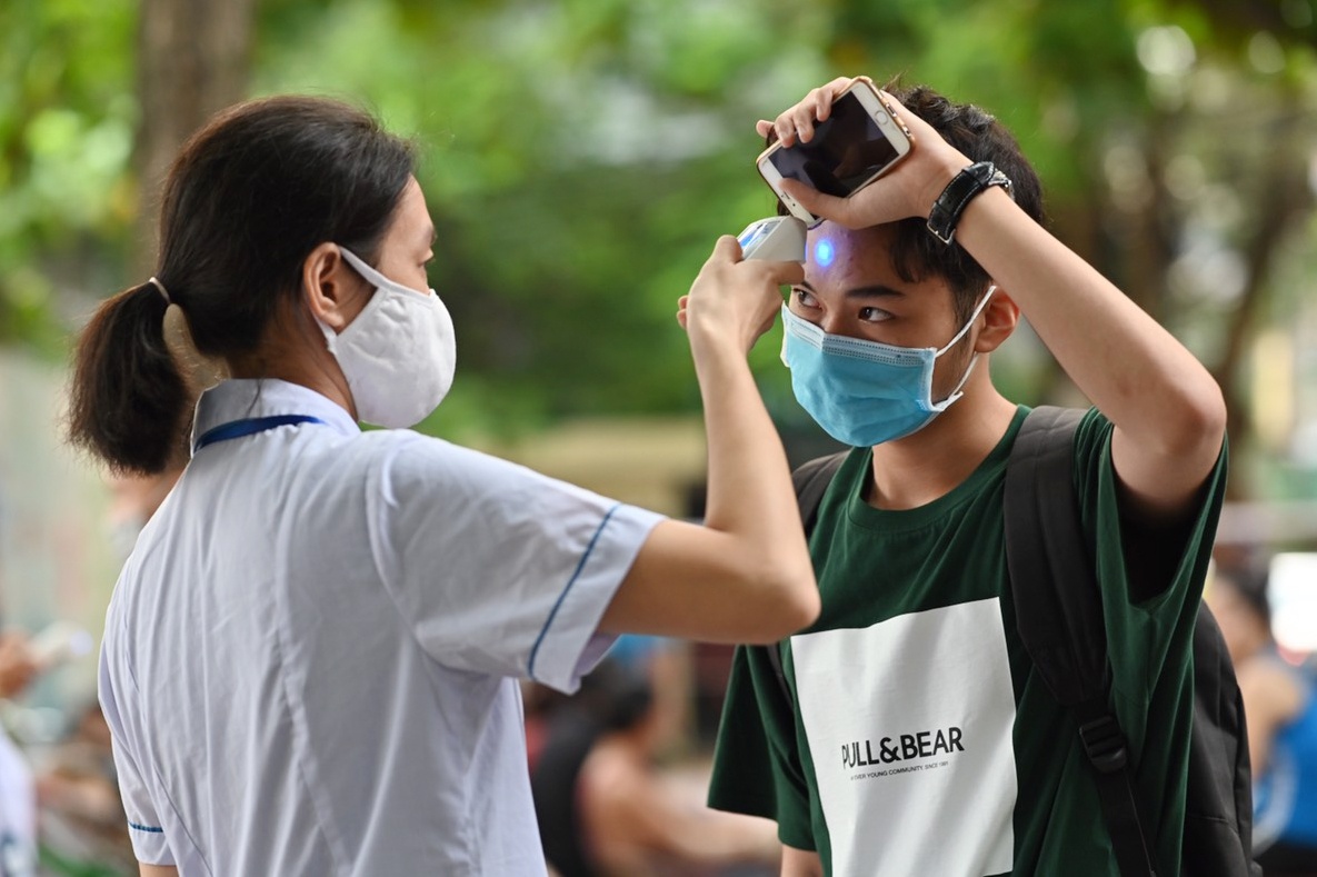 thi tot nghiep THPT anh 7