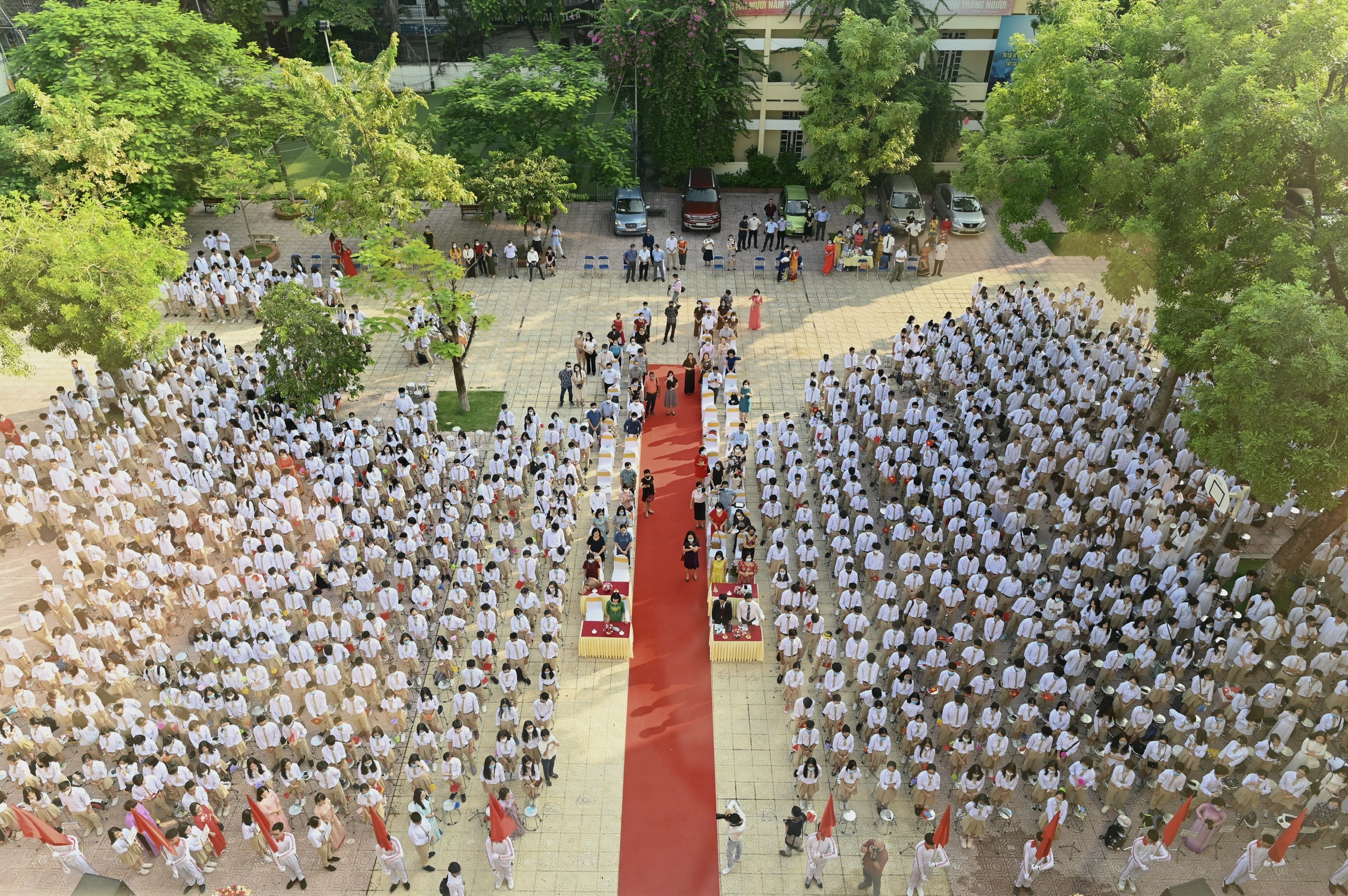 Mua khai giang dac biet o Ha Noi anh 30