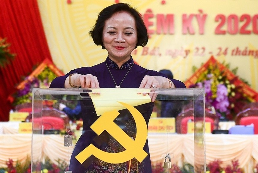 Bi thu Yen Bai khong tham gia BCH khoa moi vi sap chuyen cong tac hinh anh