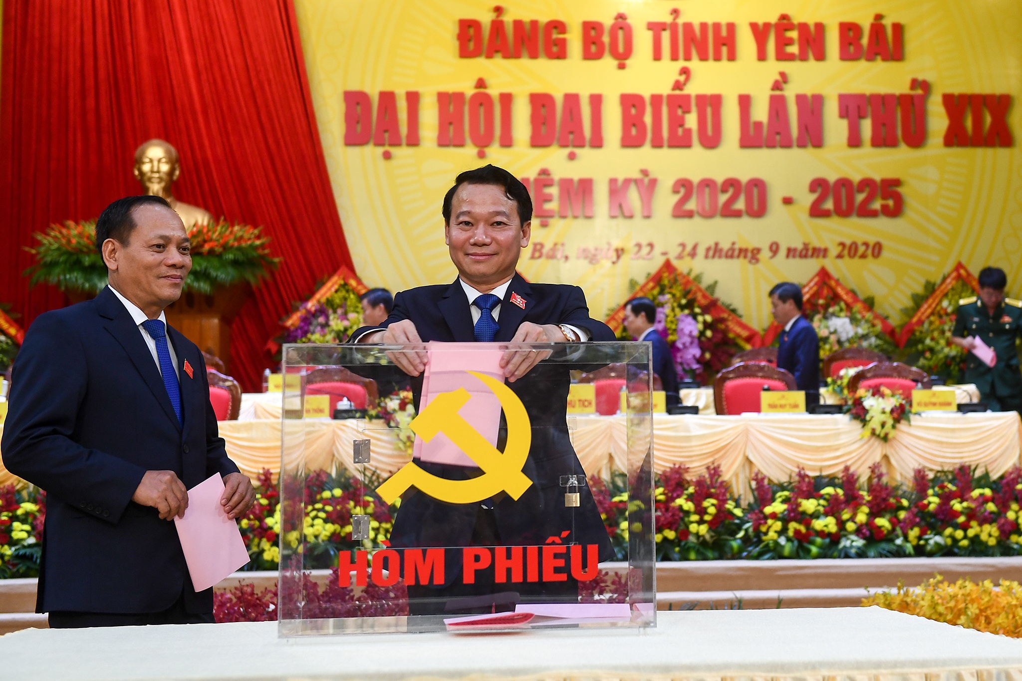 Bi thu Yen Bai khong co ten trong danh sach BCH khoa moi anh 4