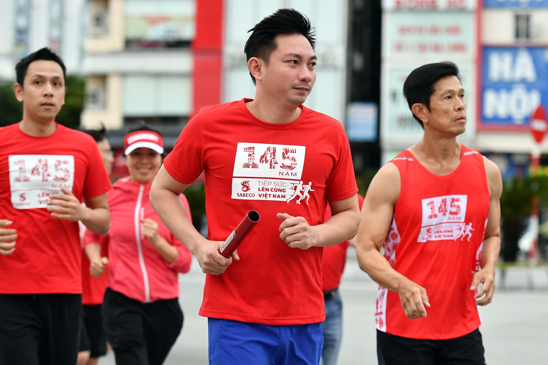 chay tiep suc tu Ha Long ve TPHCM anh 8