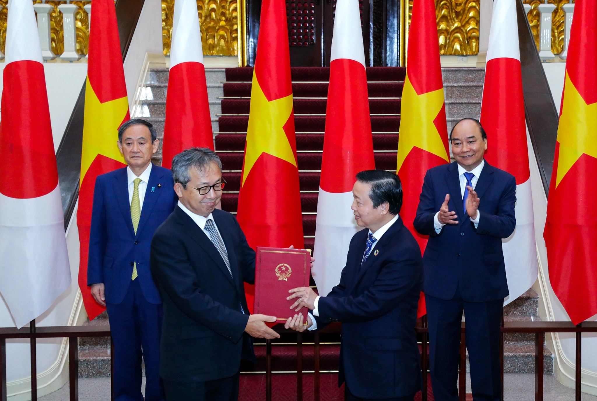 thu tuong Nhat Barn Yoshihide Suga tham Viet Nam anh 5