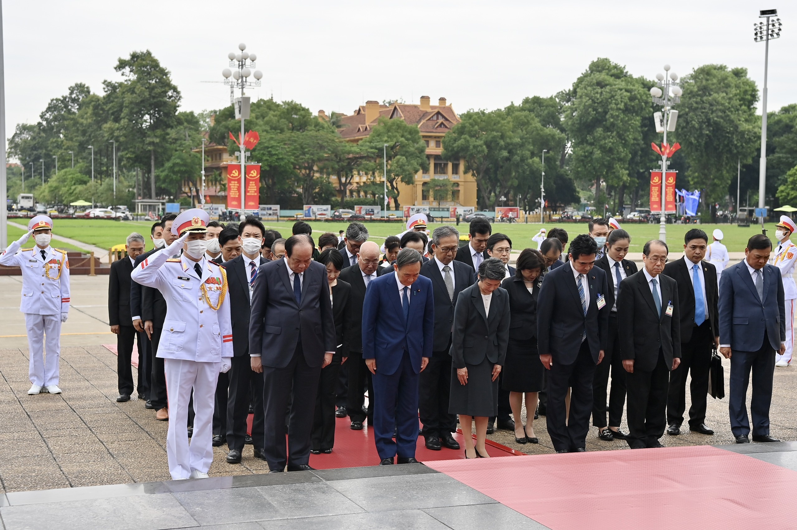 thu tuong Nhat Barn Yoshihide Suga tham Viet Nam anh 10