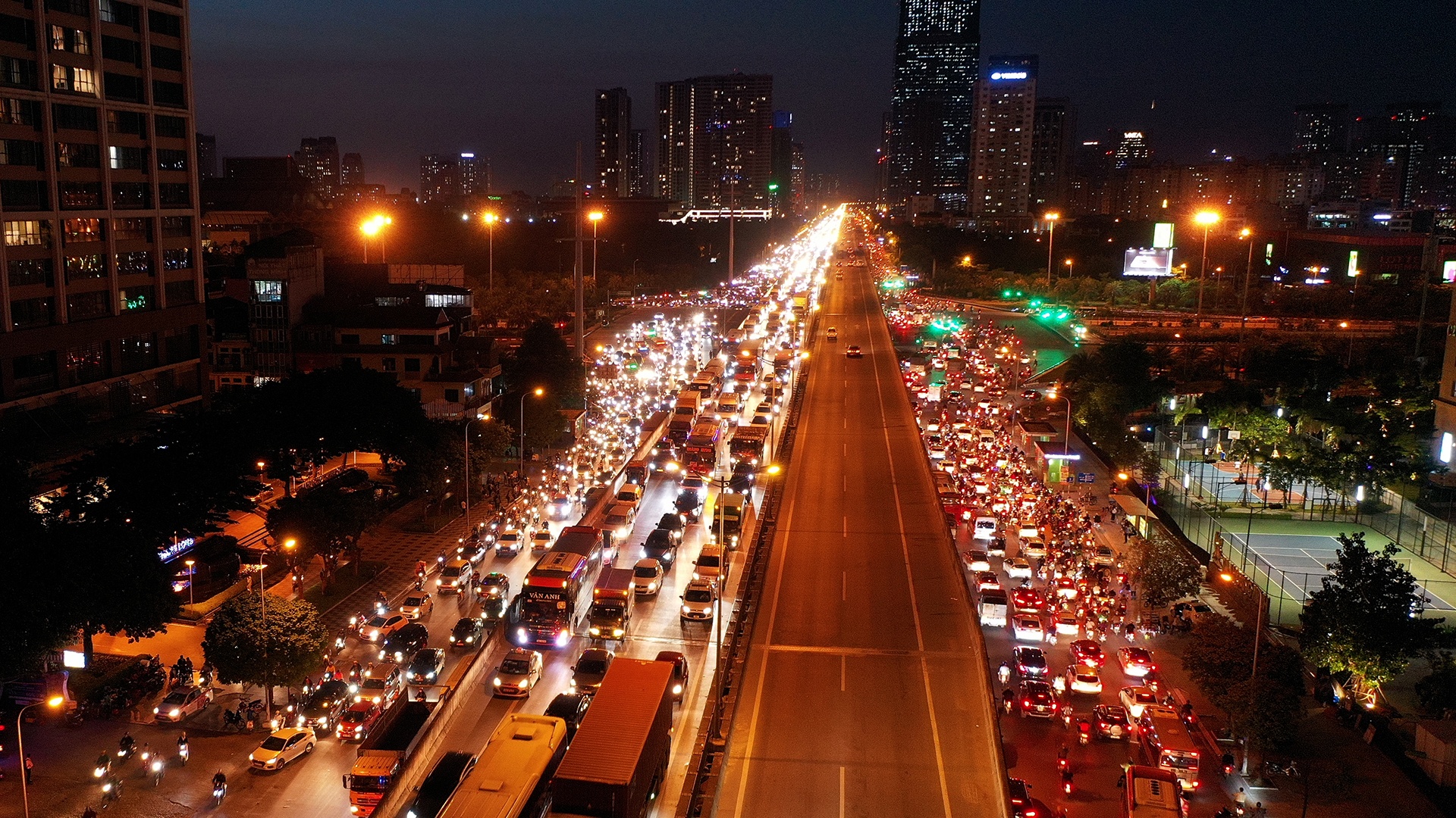 un tac duong vanh dai 3 anh 6