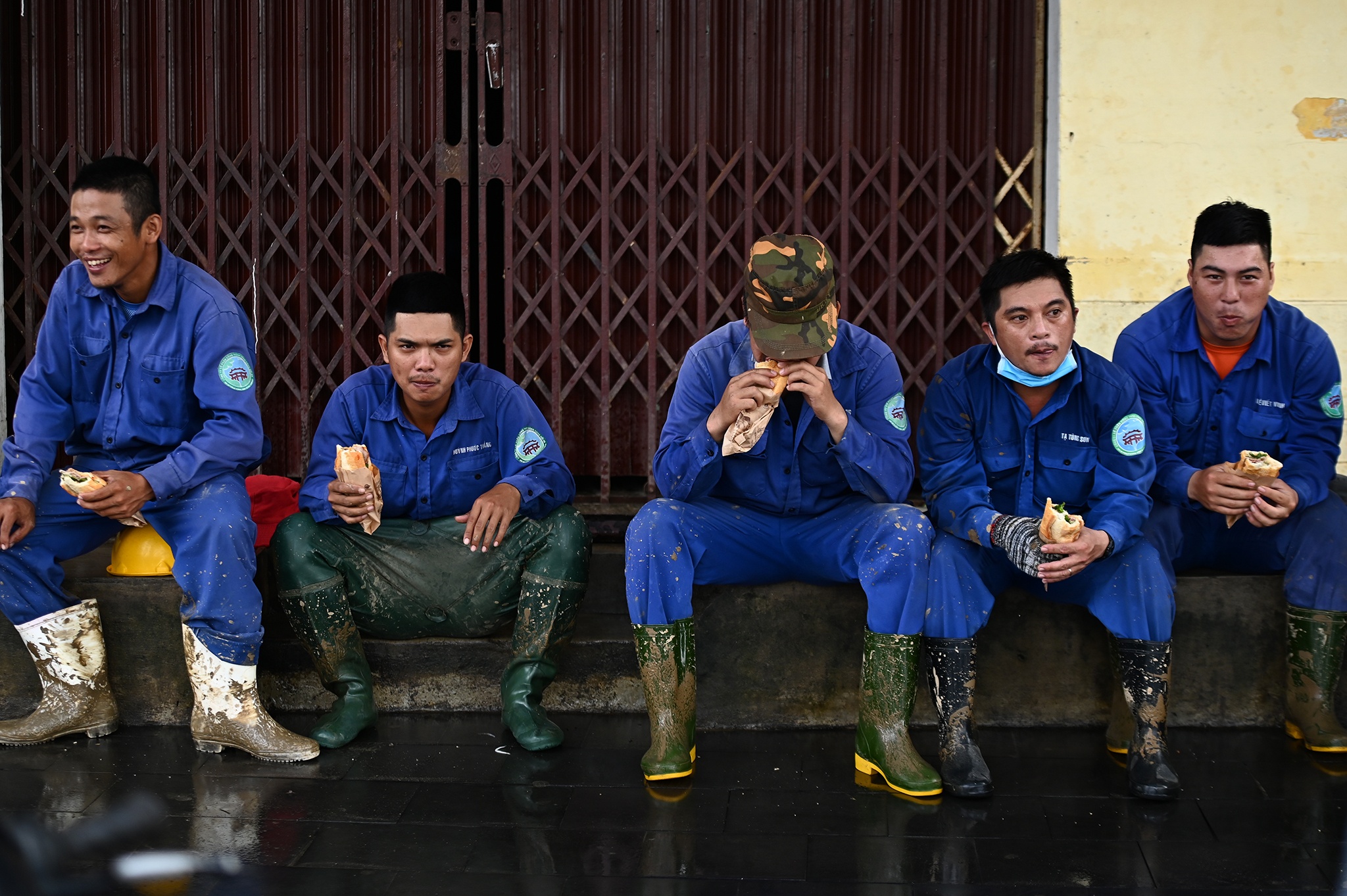 pho co Hoi An bi ngap sau anh 15