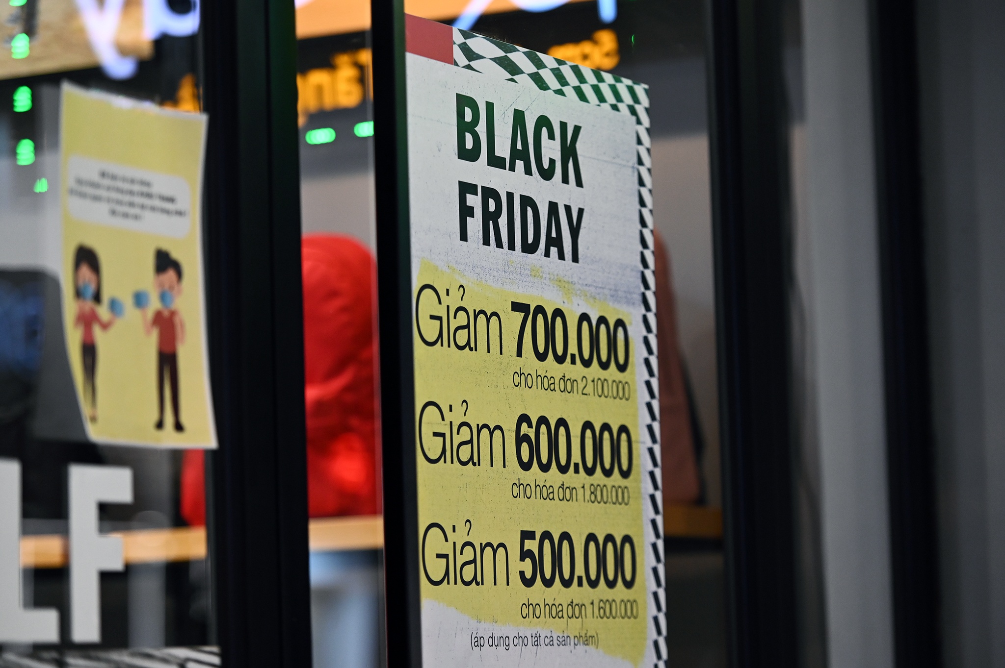 chi em sam do giam gia ngay Black Friday anh 9