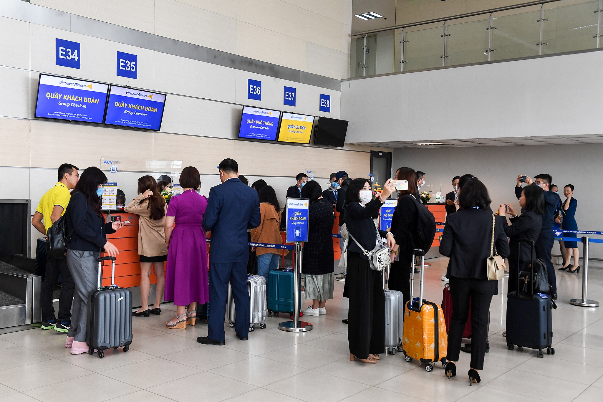 chuyen bay dau tien cua hang hang khong anh 1