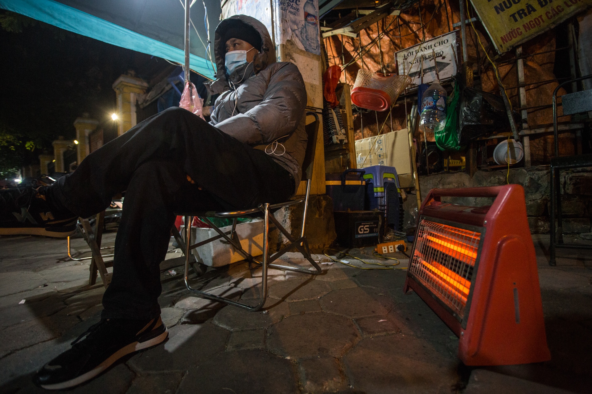 nguoi lao dong muu sinh dem lanh anh 2