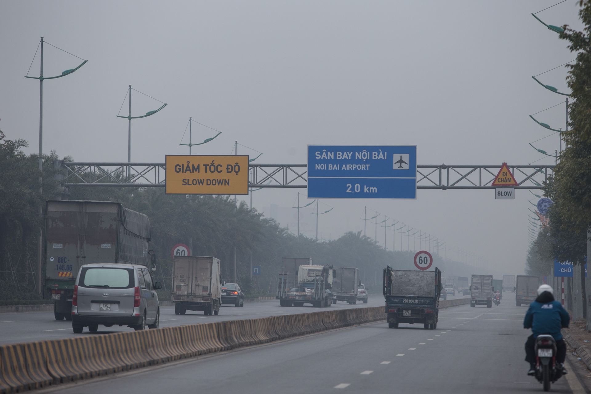 san bay Noi Bai mu suong anh 1