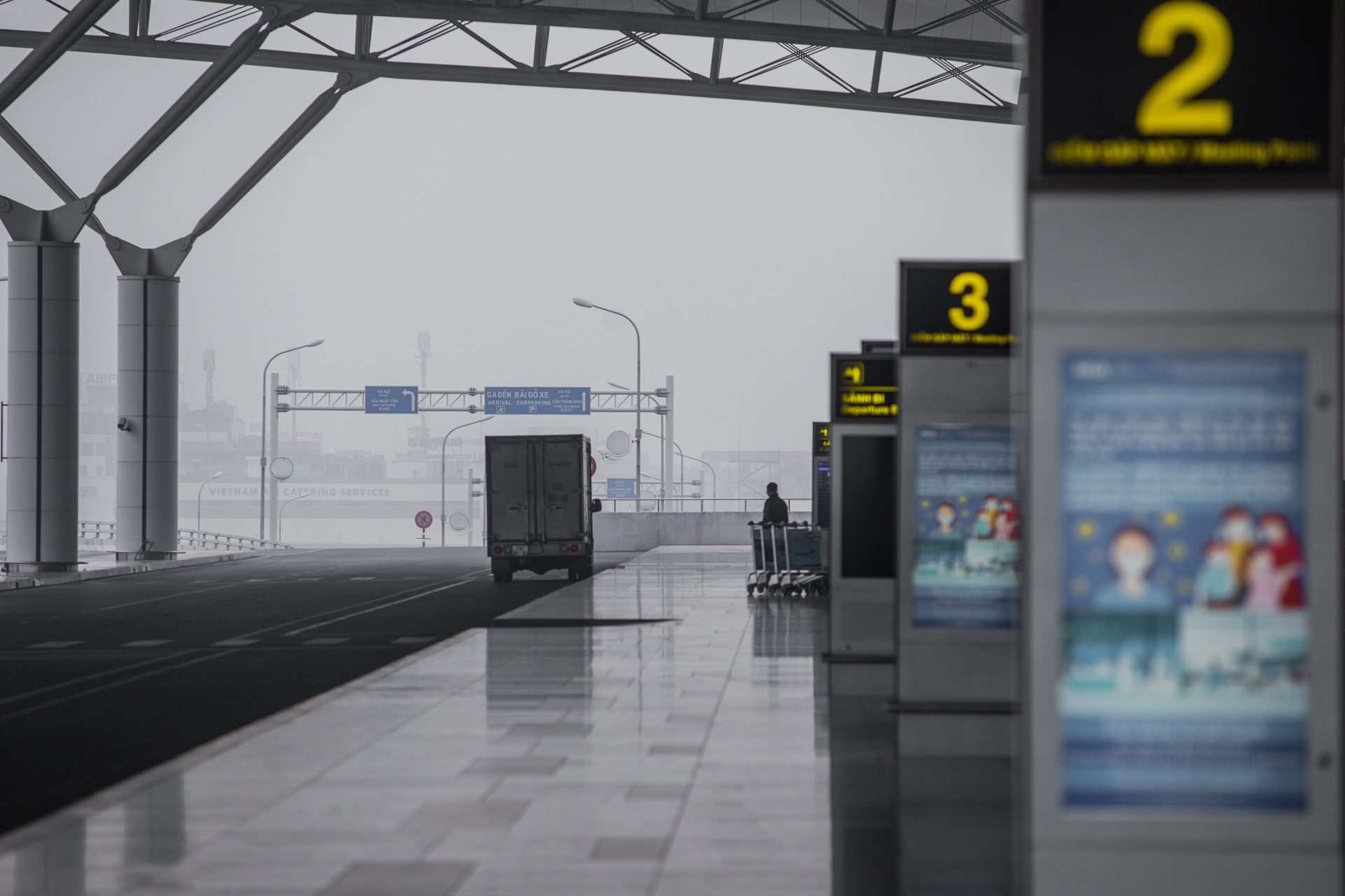 san bay Noi Bai mu suong anh 5