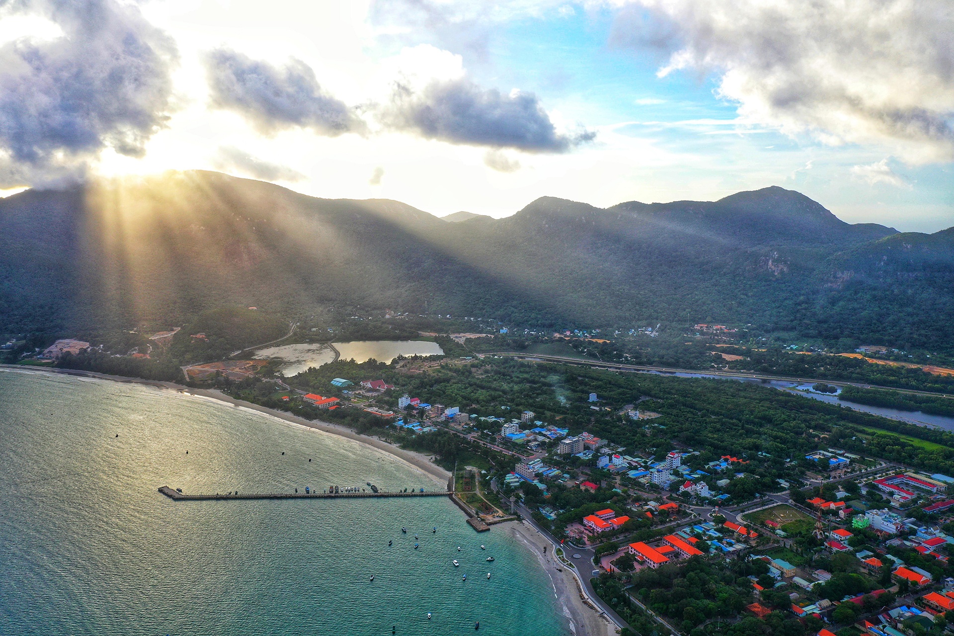 canh dep Con Dao anh 1