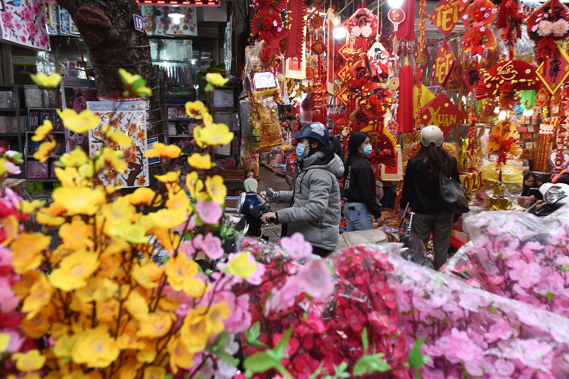 cho hoa Hang Luoc don nam Tan Suu anh 3