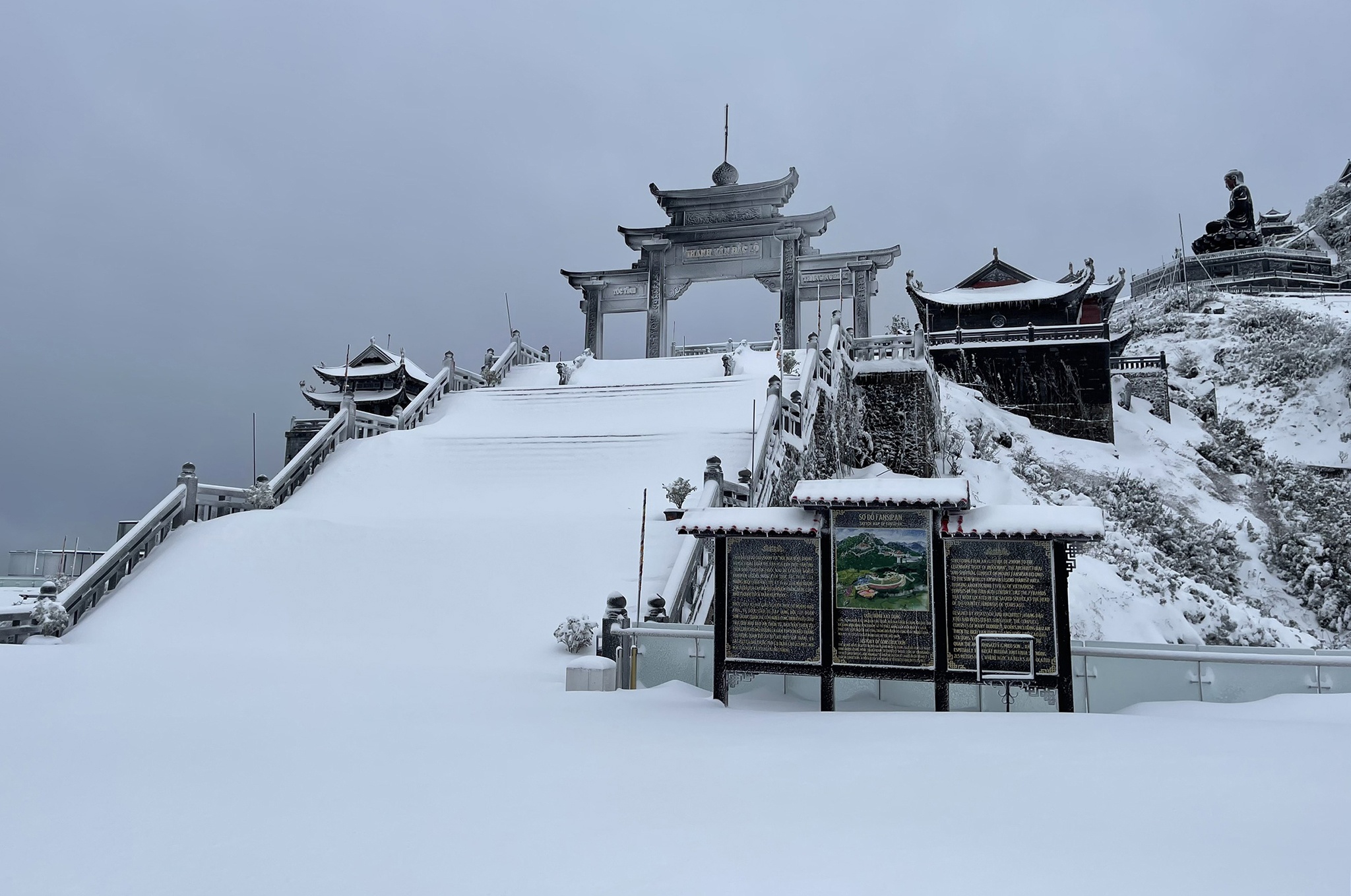 tuyet roi sat Tet tren dinh Fansipan anh 30
