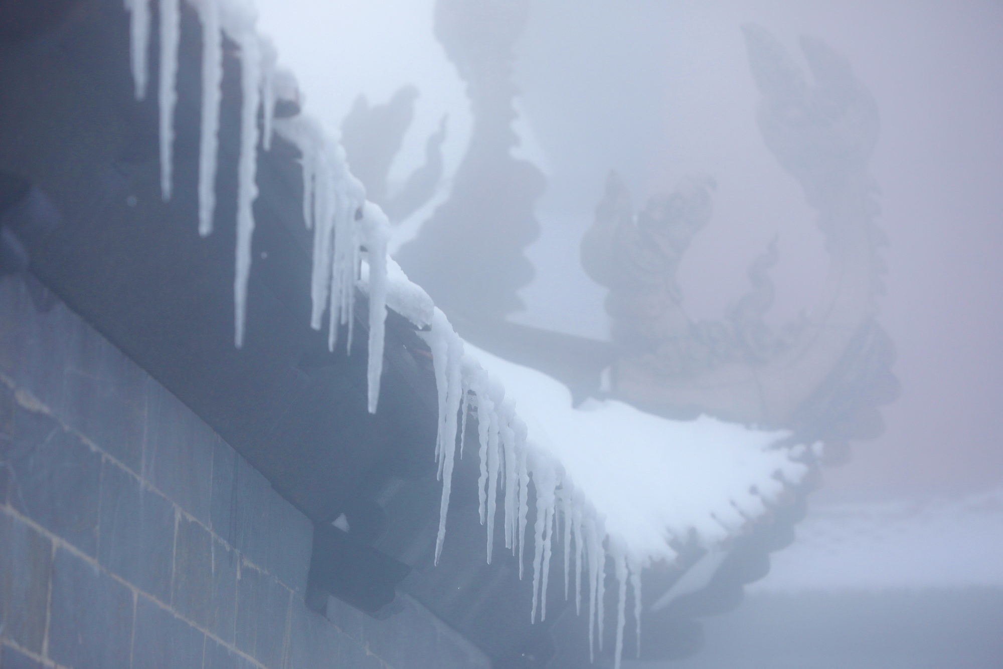 tuyet roi thu hut du khach len dinh Fansipan anh 11