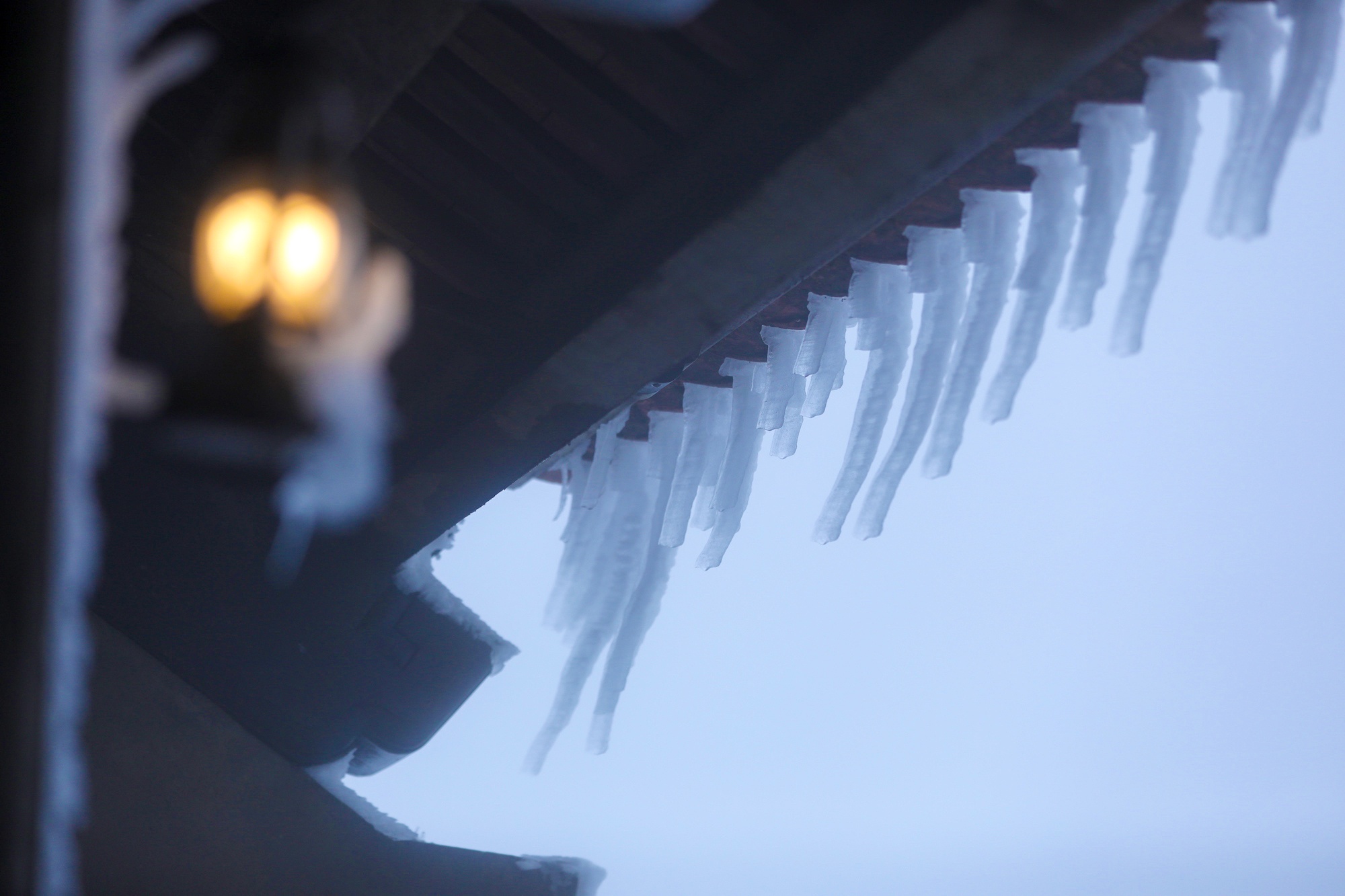 tuyet roi thu hut du khach len dinh Fansipan anh 18
