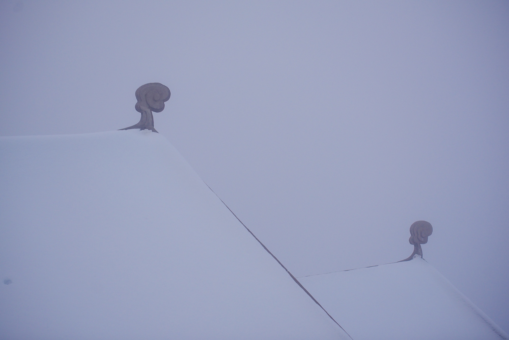 tuyet roi thu hut du khach len dinh Fansipan anh 54