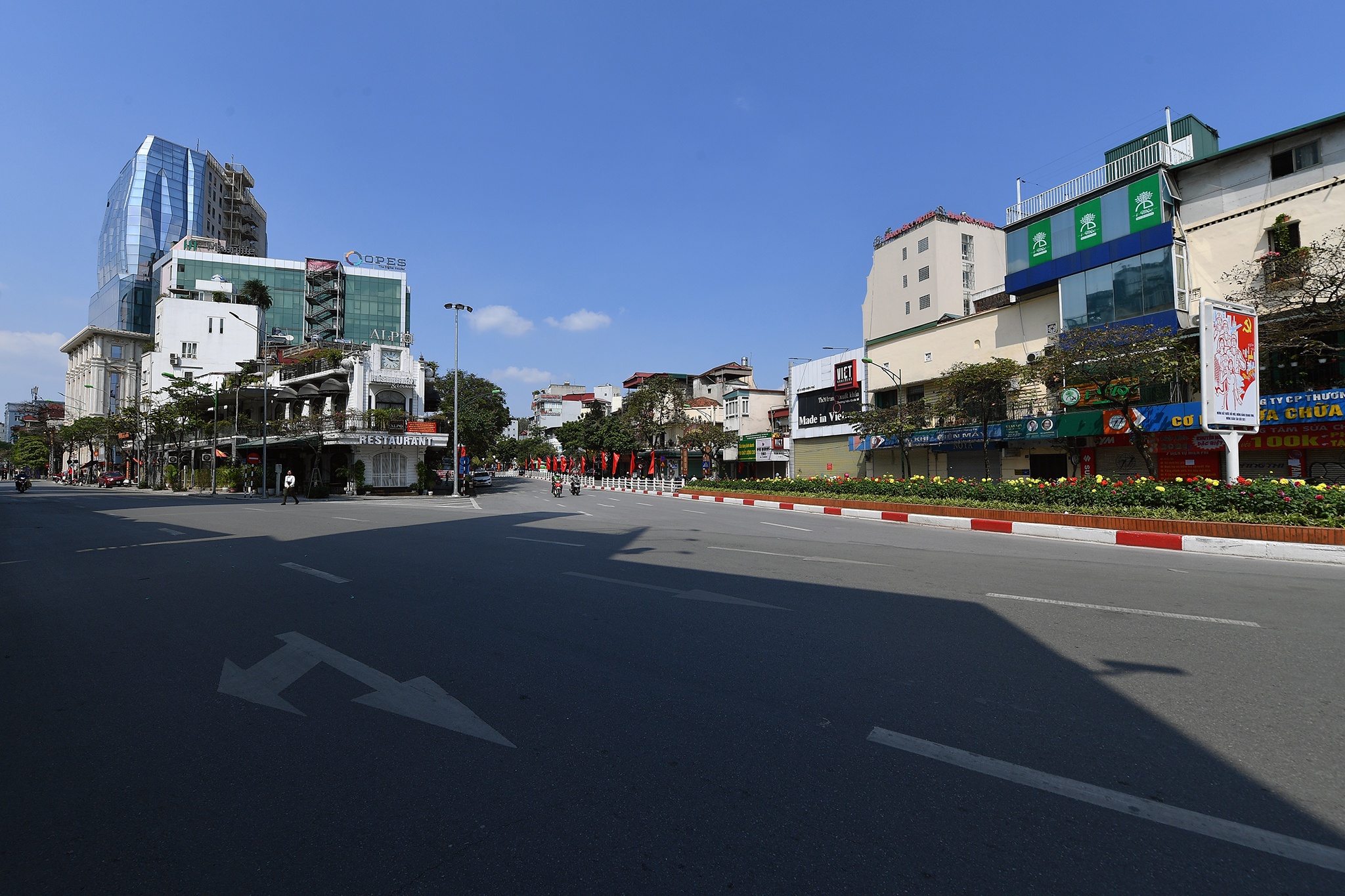 khong khi chieu 30 Tet o Ha Noi anh 7