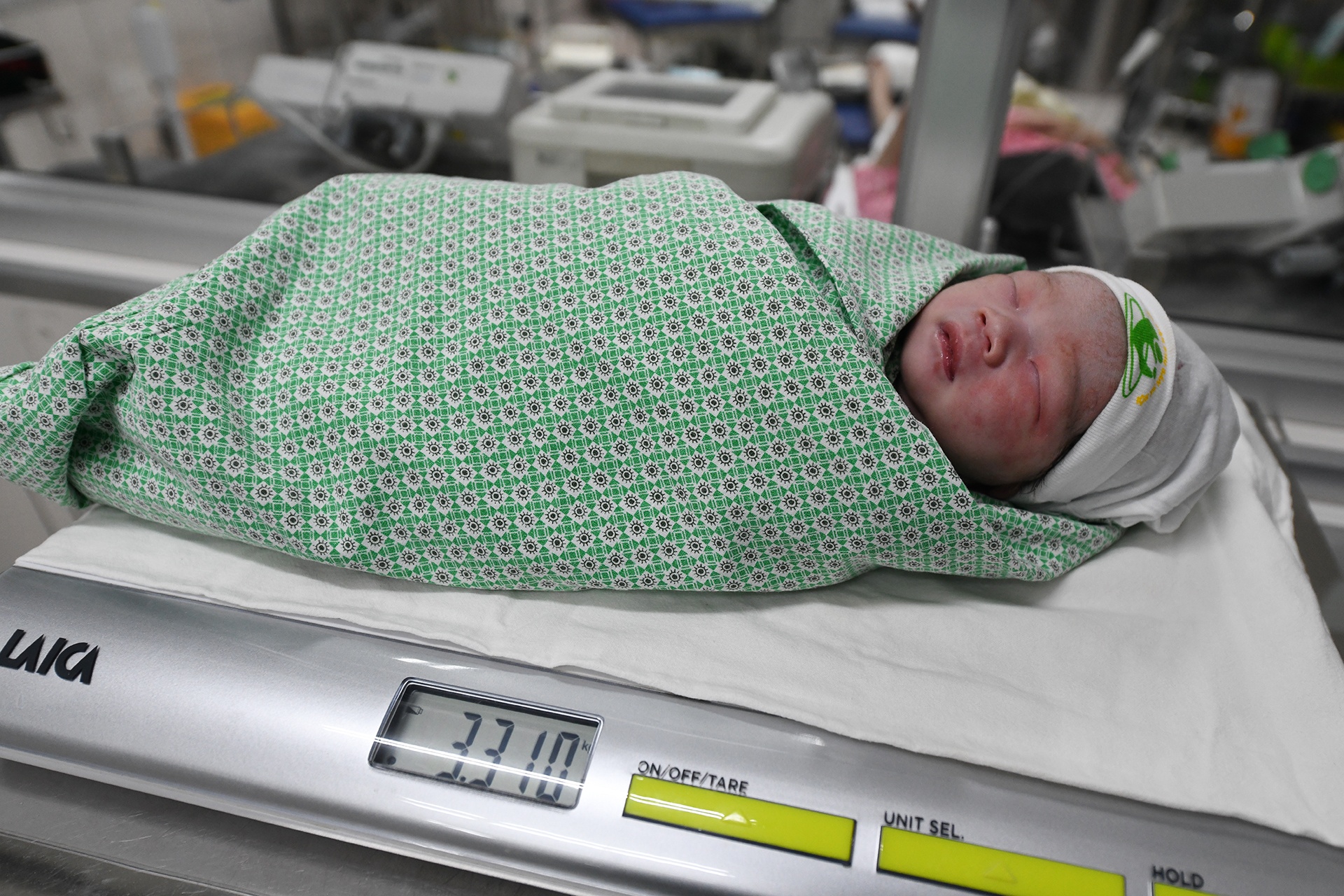 em bé đầu tiên chào đời lúc 0h năm Tân Sửu ảnh 11 em be dau tien chao doi luc 0h nam Tan Suu anh 11