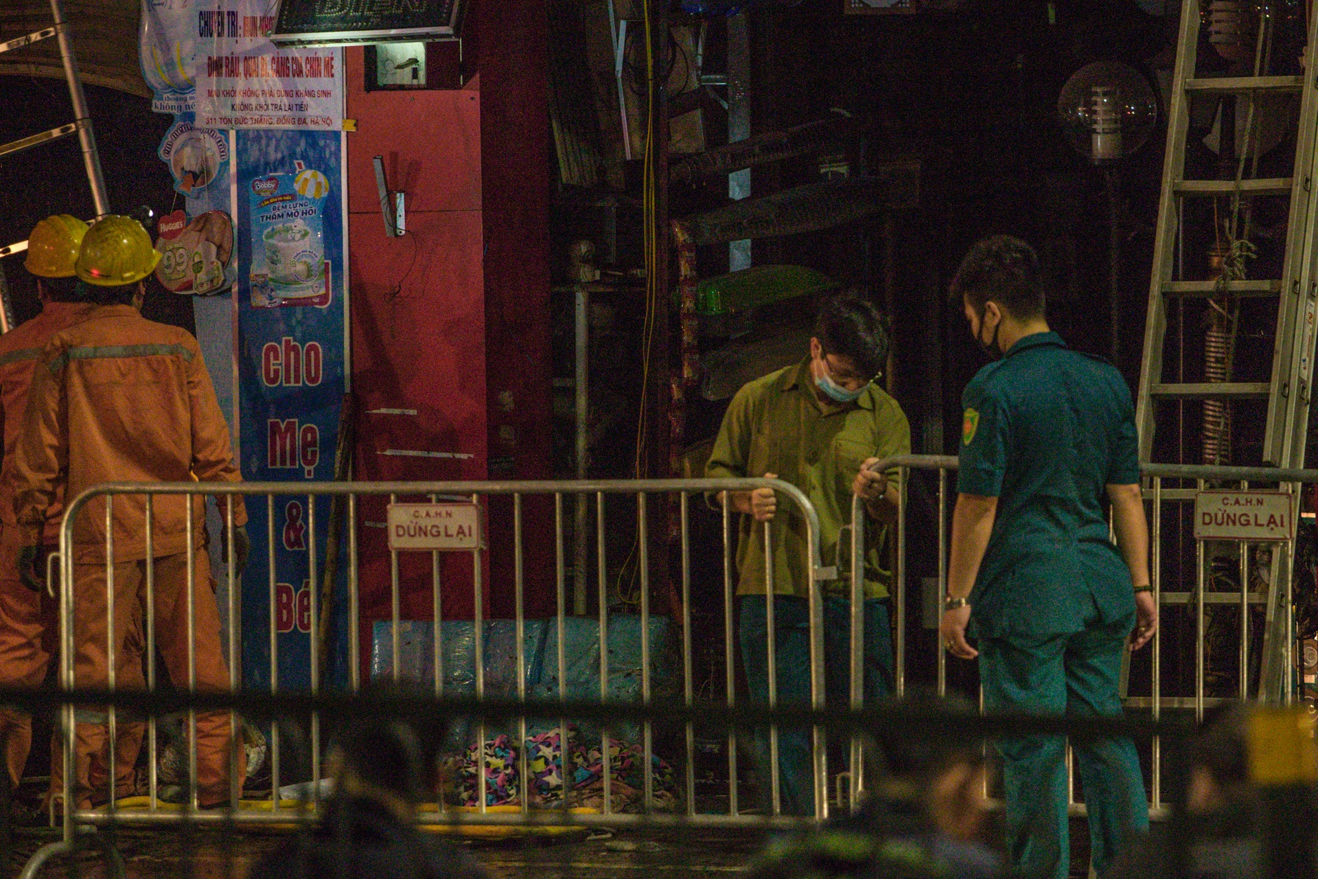 vu hoa hoan o nha 311 Ton Duc Thang Ha Noi anh 7