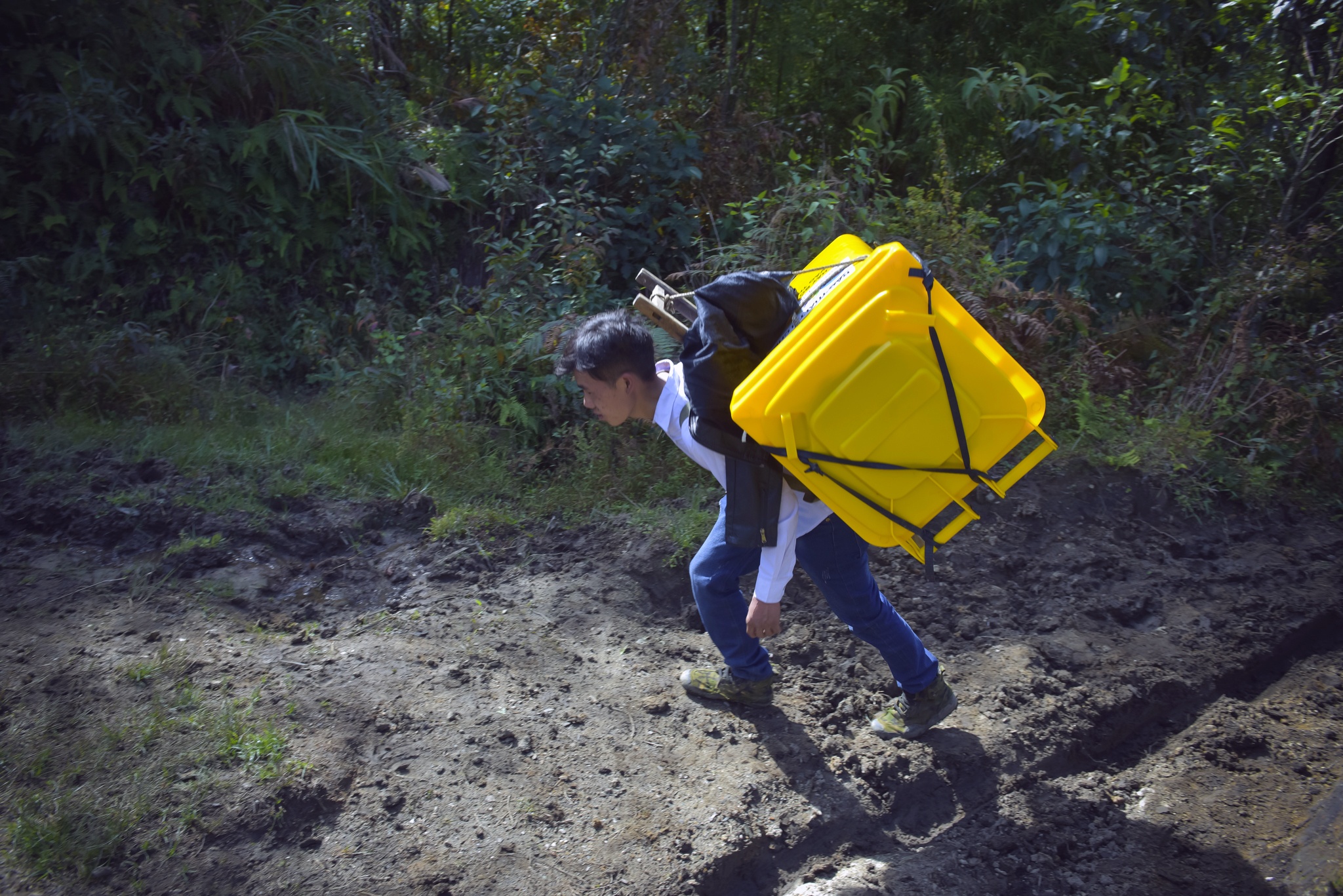 vuong quoc may Nhiu Co San anh 4