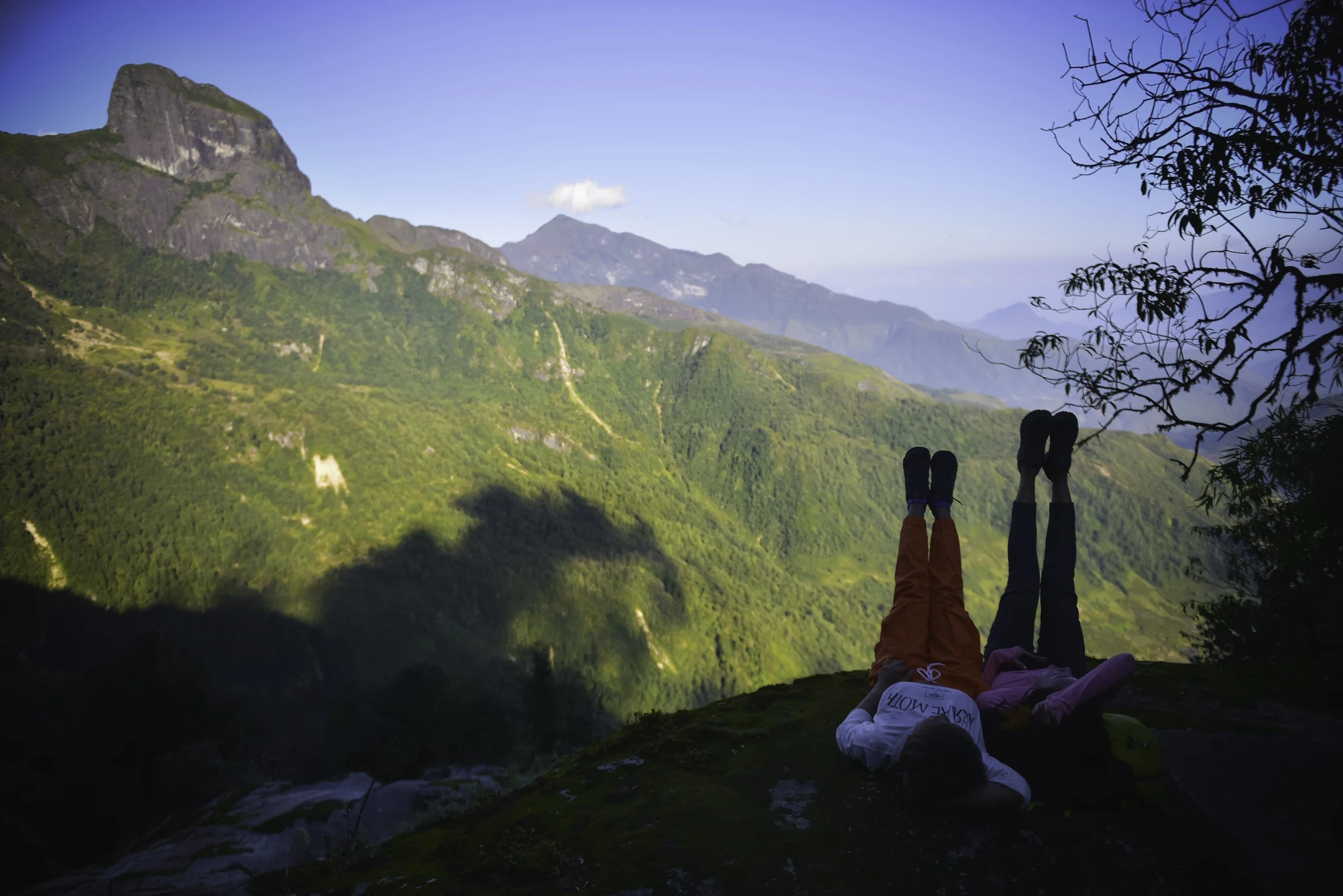 vuong quoc may Nhiu Co San anh 20