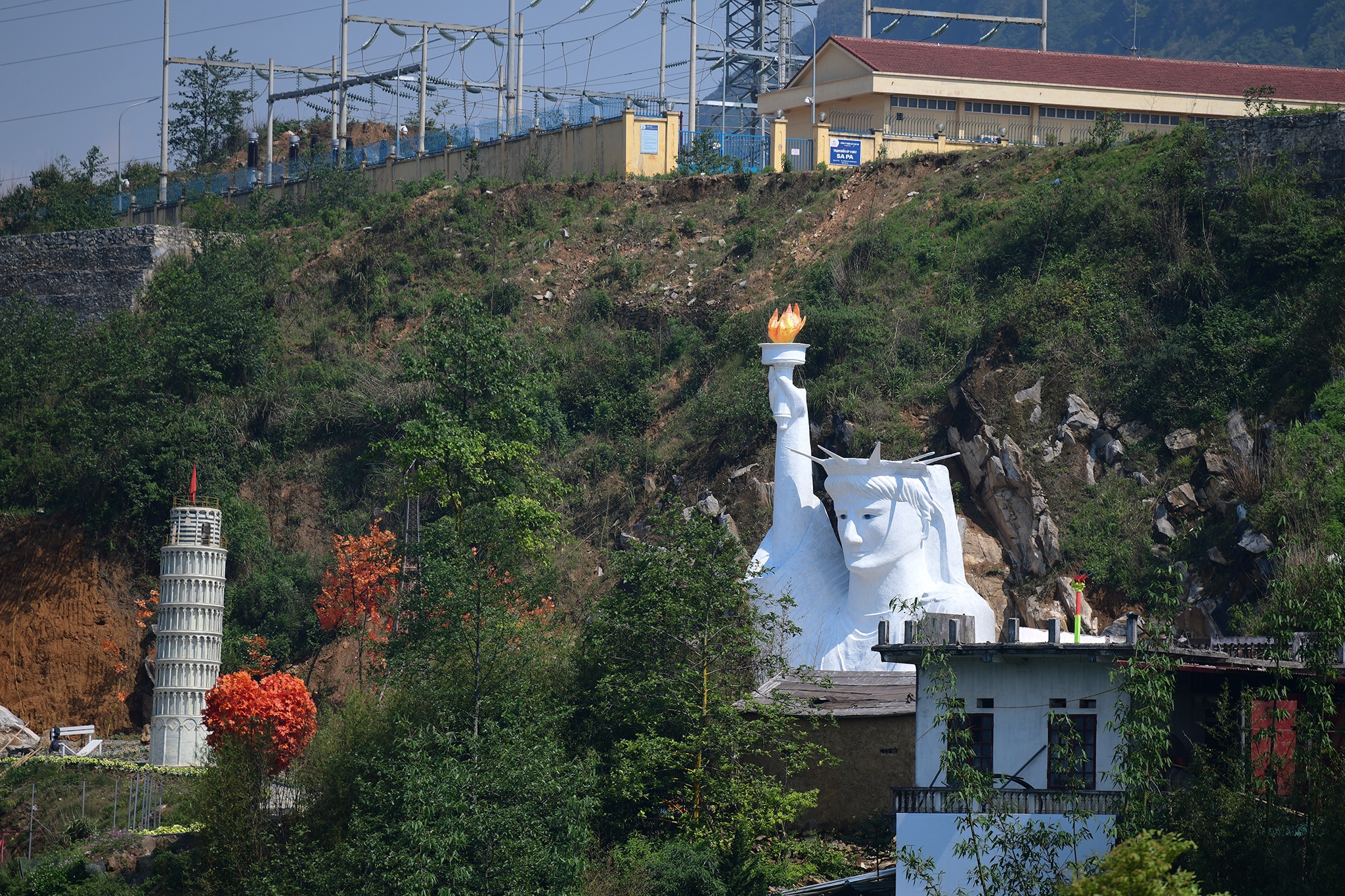 tuong Nu than tu do phien ban loi anh 6