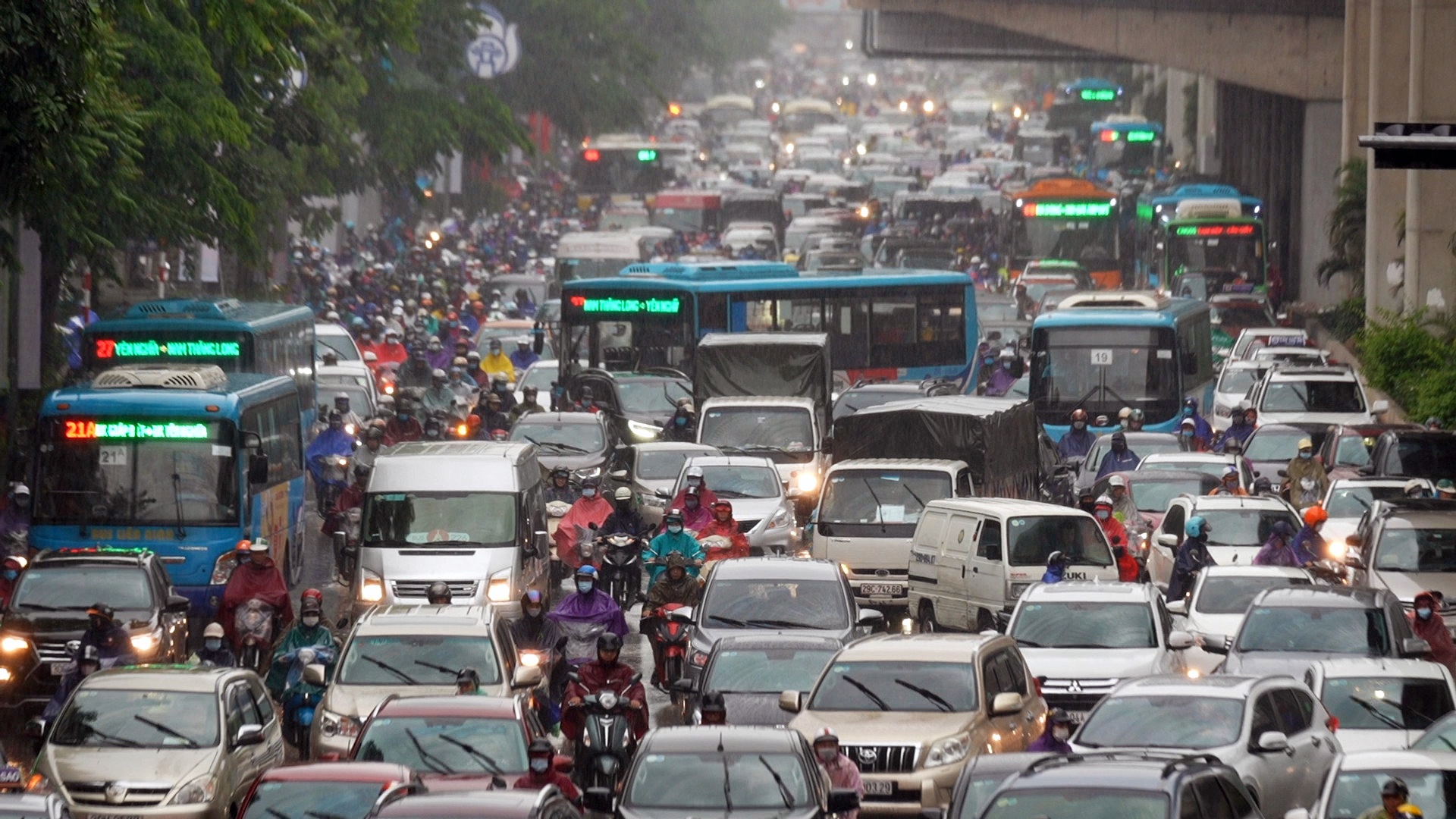 un tac giao thong trong mua anh 12