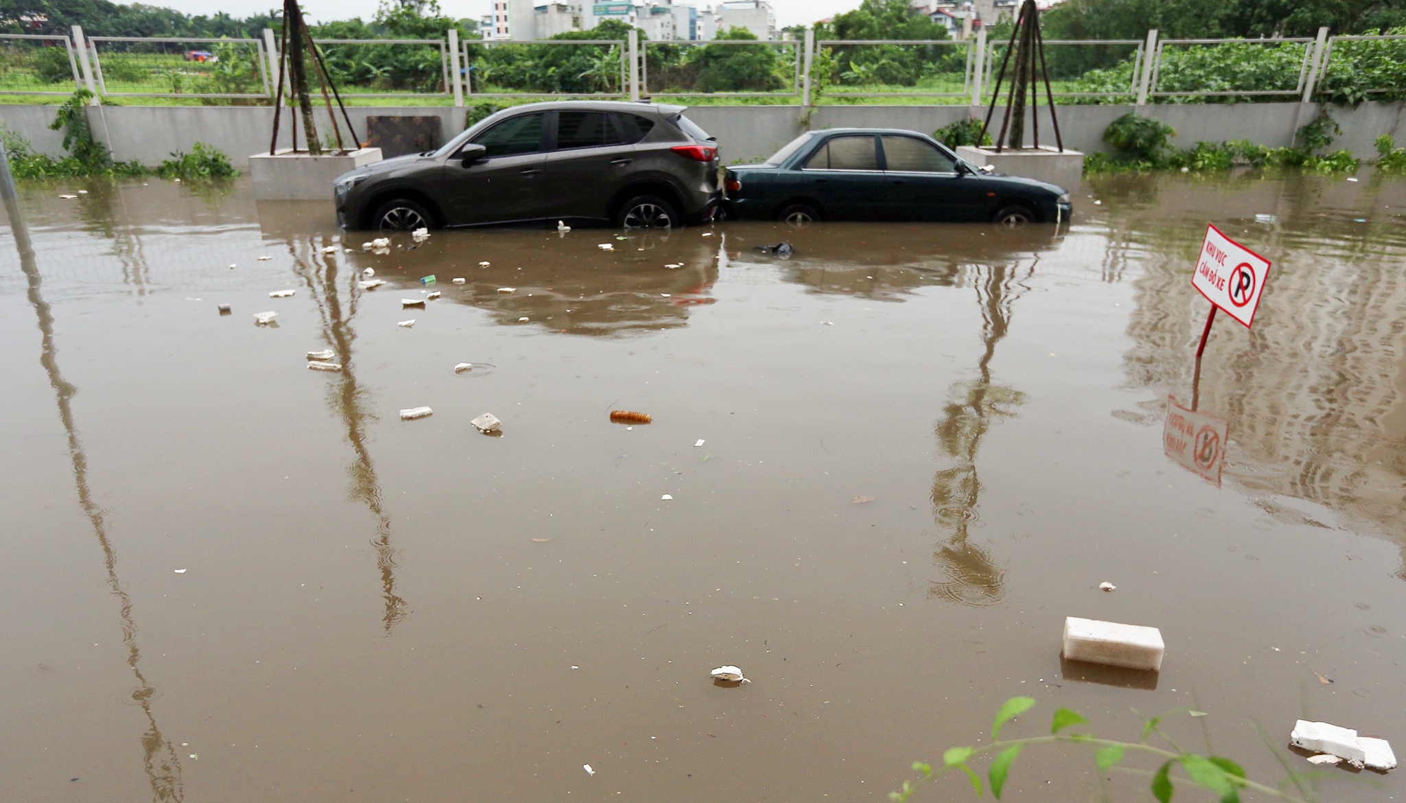 o to bi ngap o Ecohome anh 6