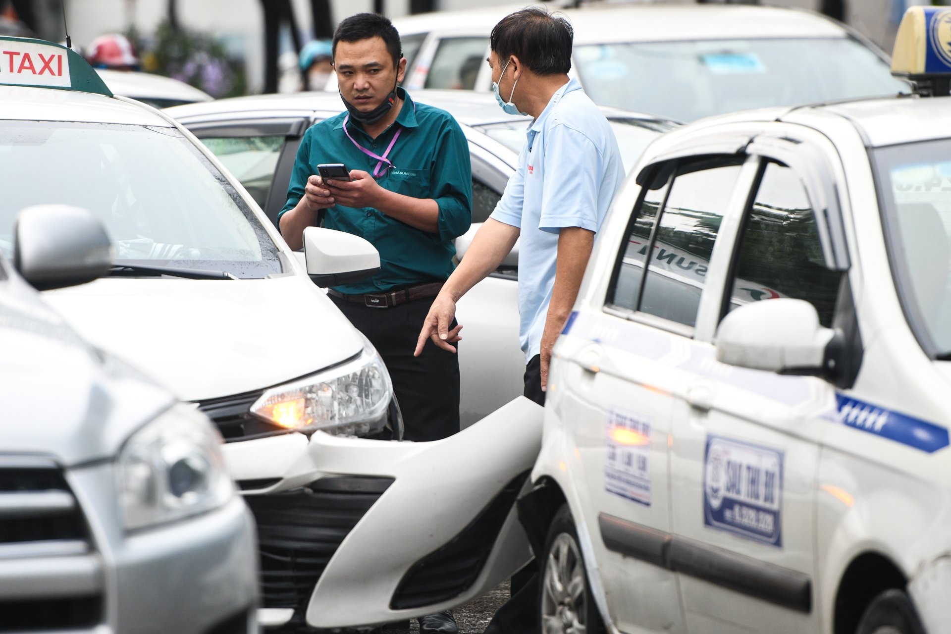 un tac giao thong trong mua anh 5