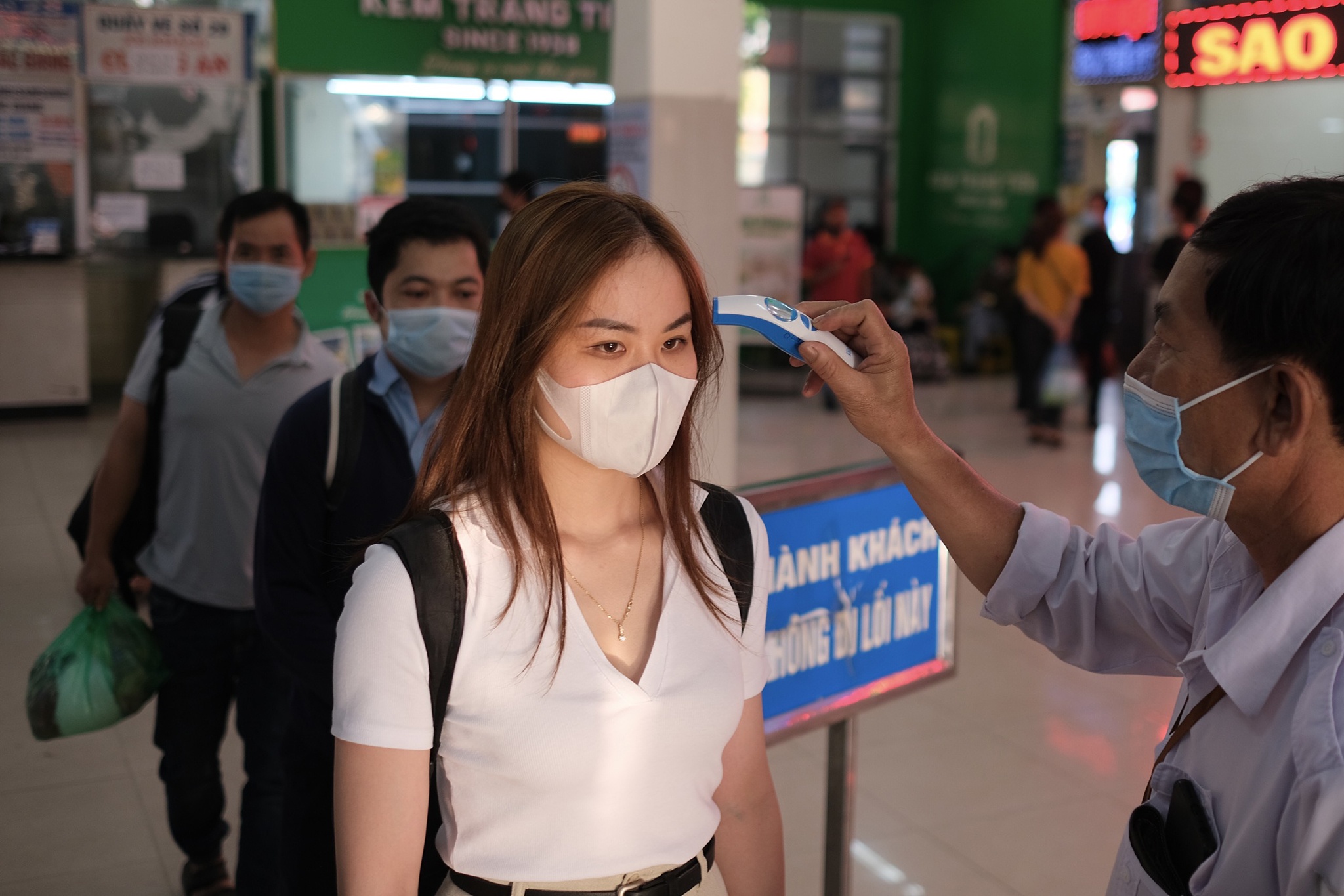 un un xe co truoc ngay nghi le anh 5