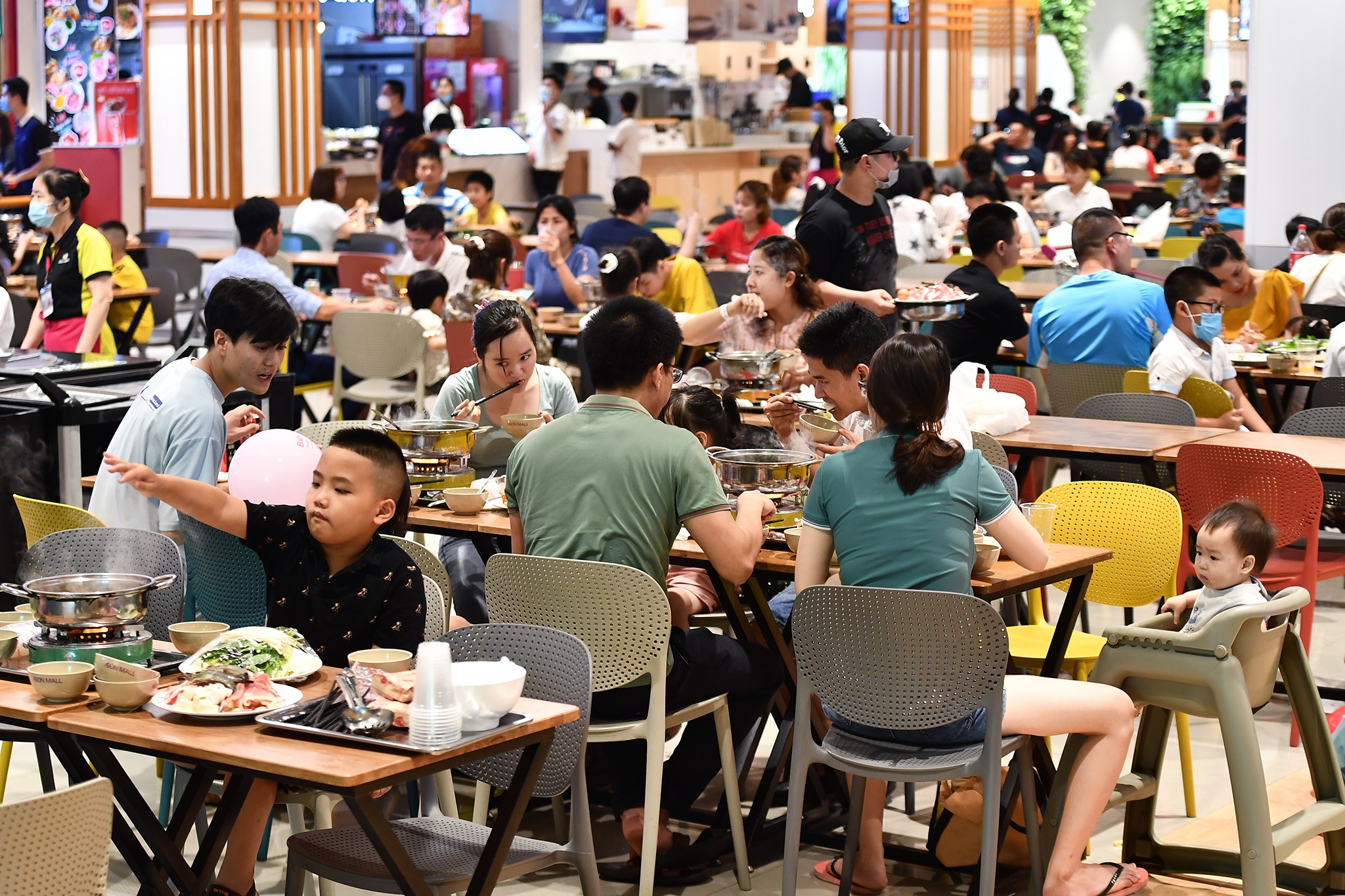 mua sam ngay nghi le 30/4 anh 9