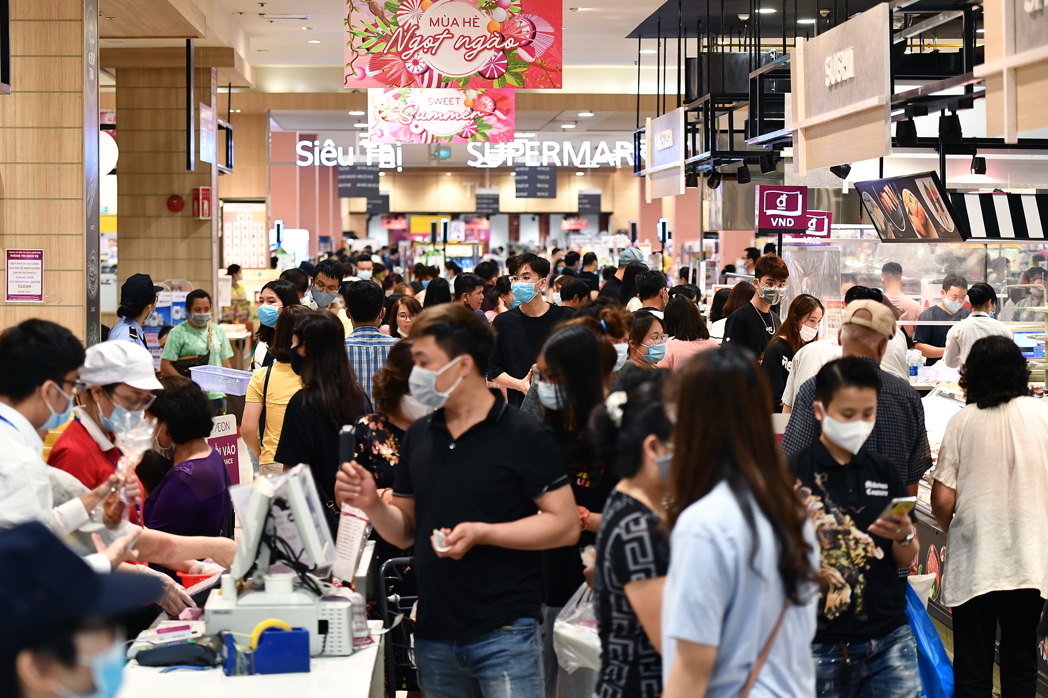 mua sam ngay nghi le 30/4 anh 1