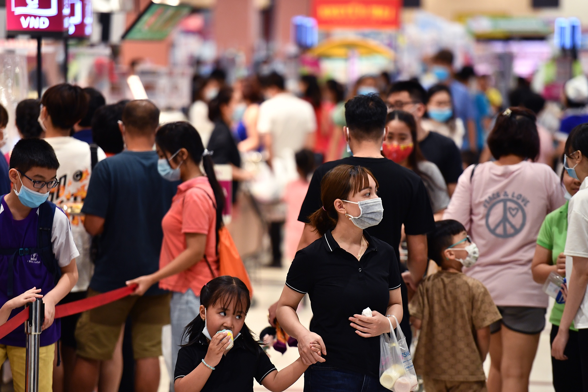 mua sam ngay nghi le 30/4 anh 3