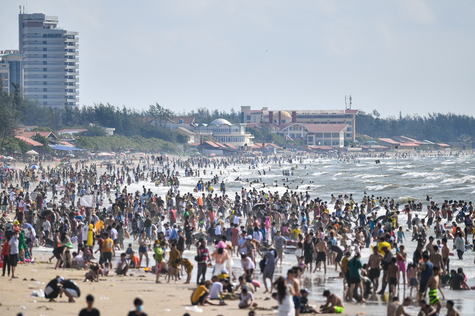 canh chen lan giua mua dich dip 30/4 anh 13