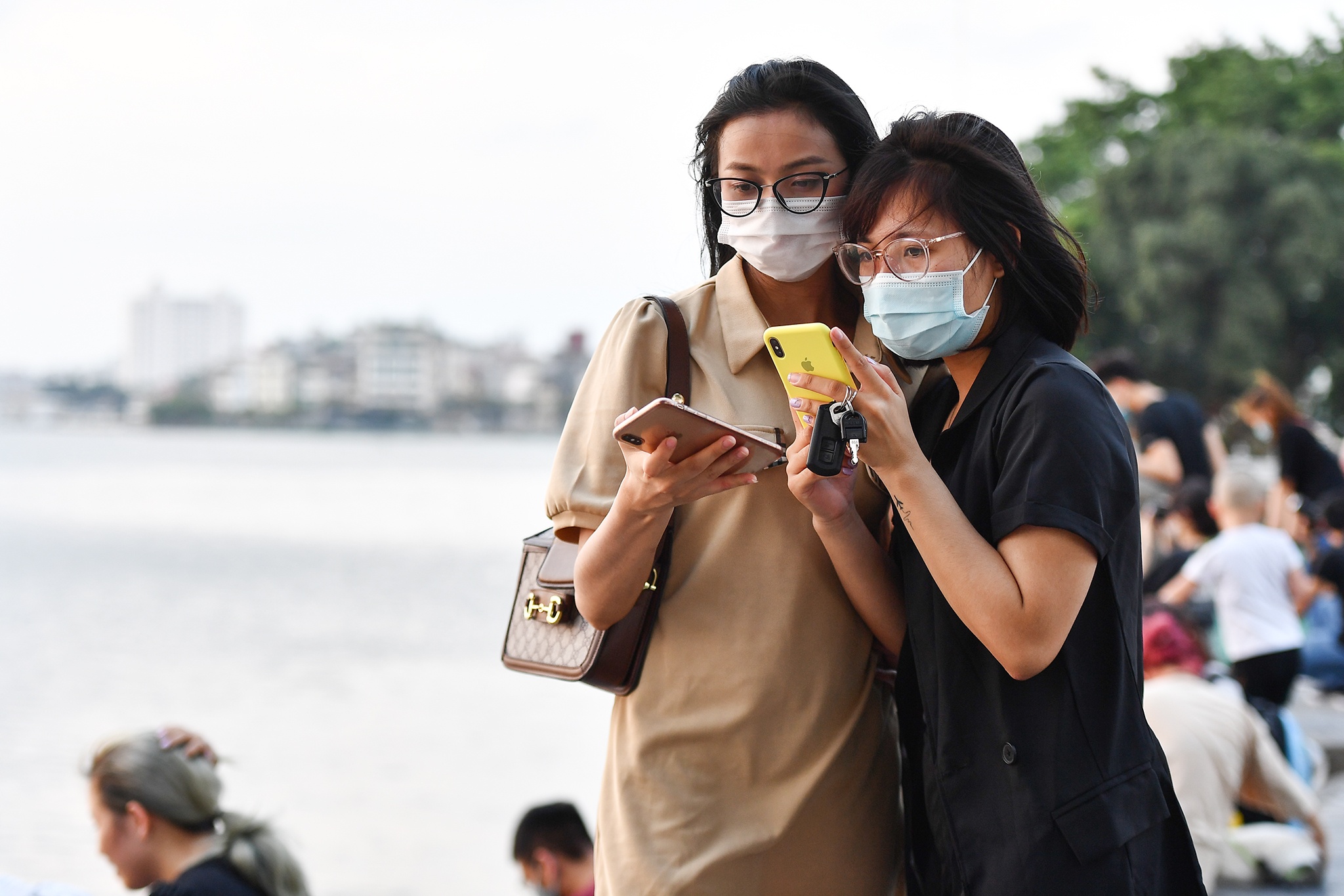 san anh hoang hon ben ho Tay anh 10