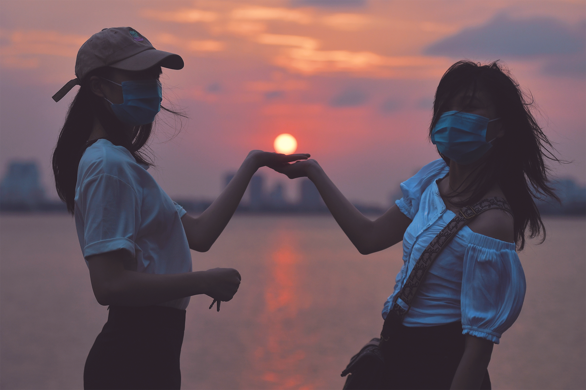 san anh hoang hon ben ho Tay anh 17