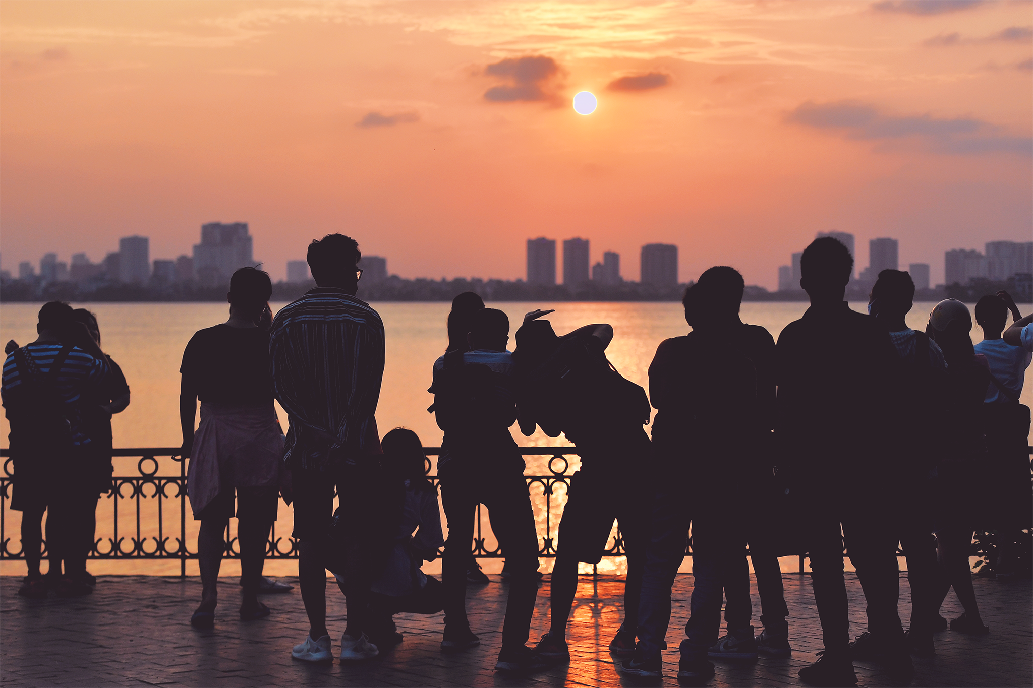 san anh hoang hon ben ho Tay anh 4