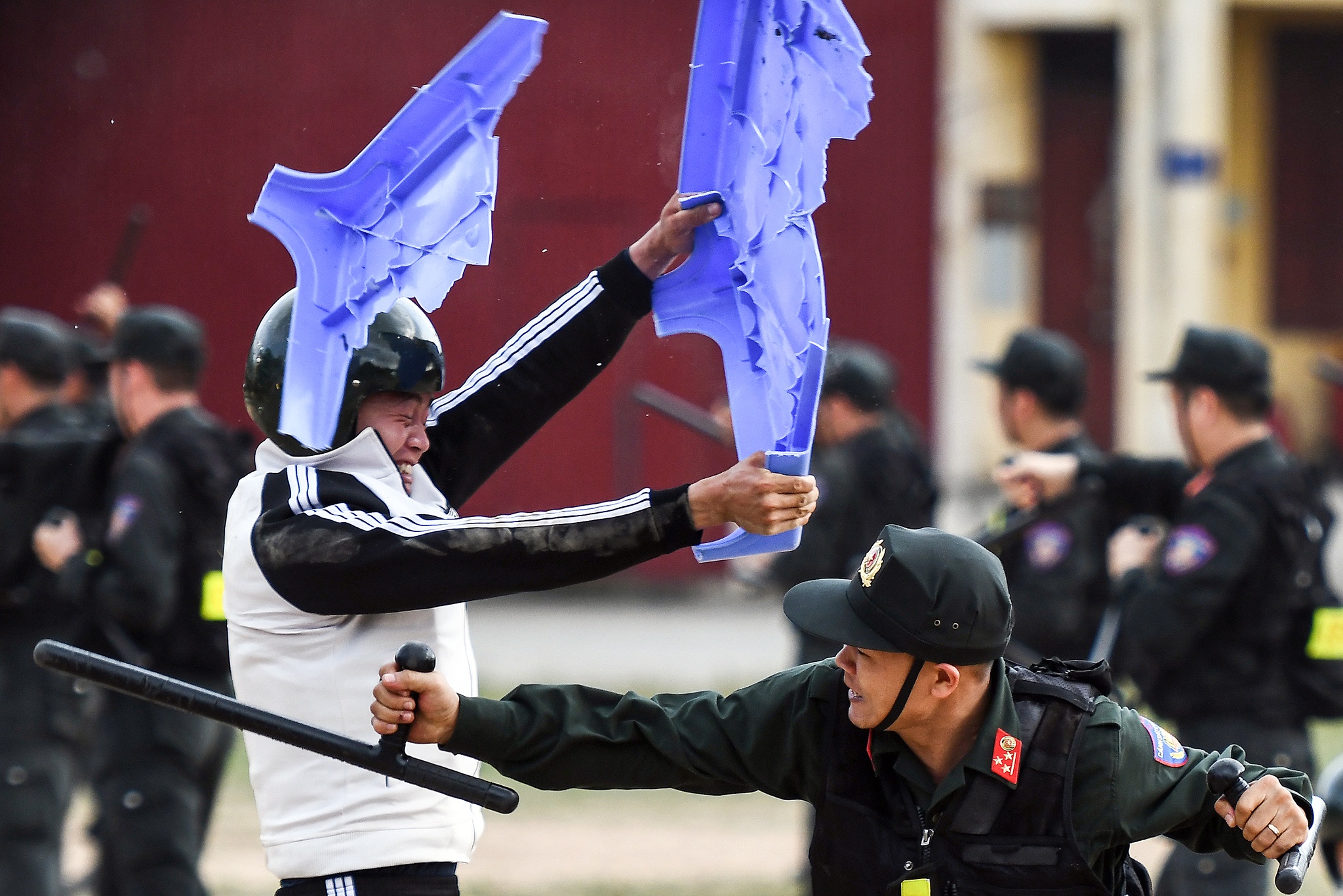 Dien tap bao ve cuoc bau cu anh 19