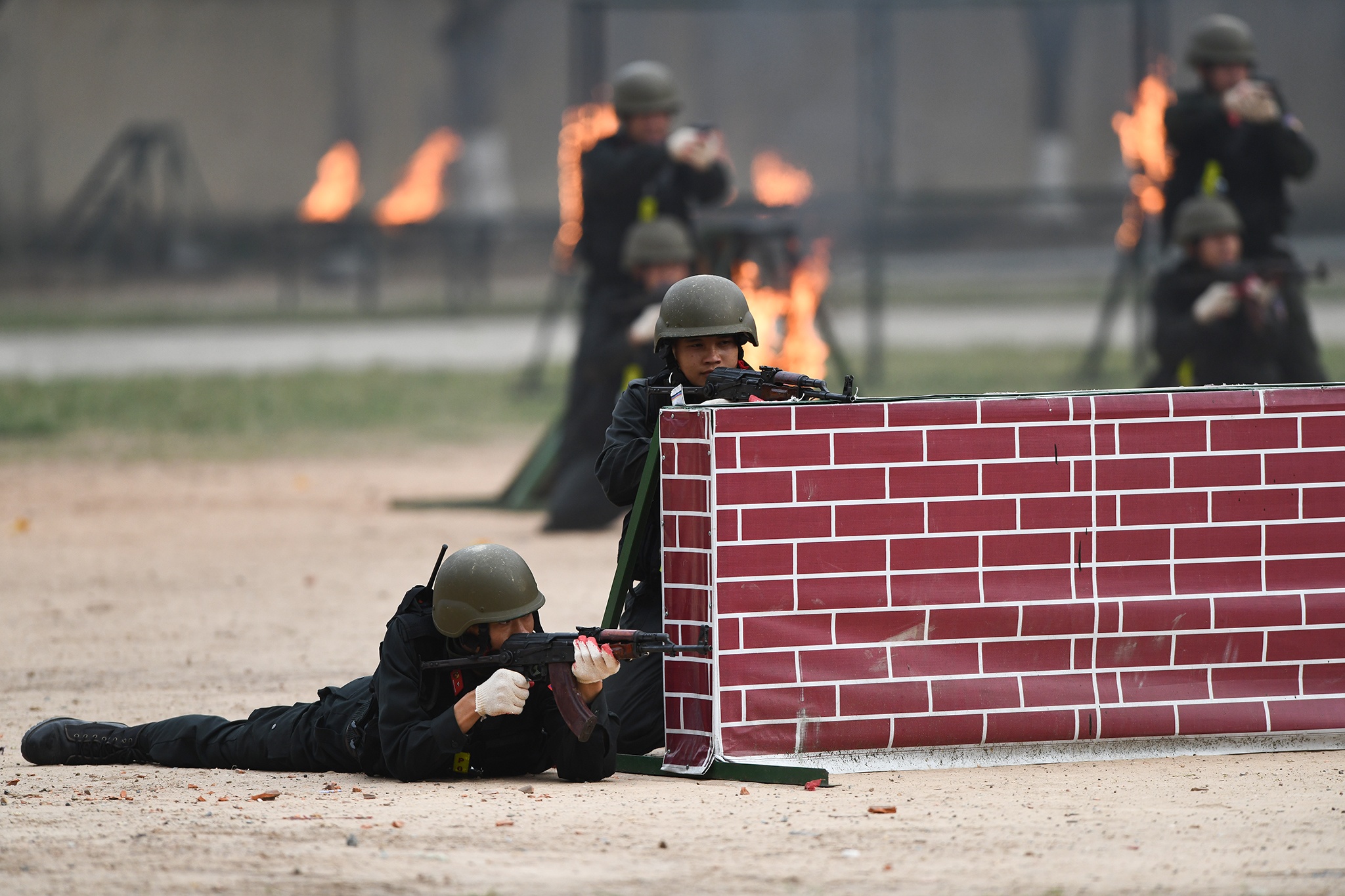 Dien tap bao ve cuoc bau cu anh 42