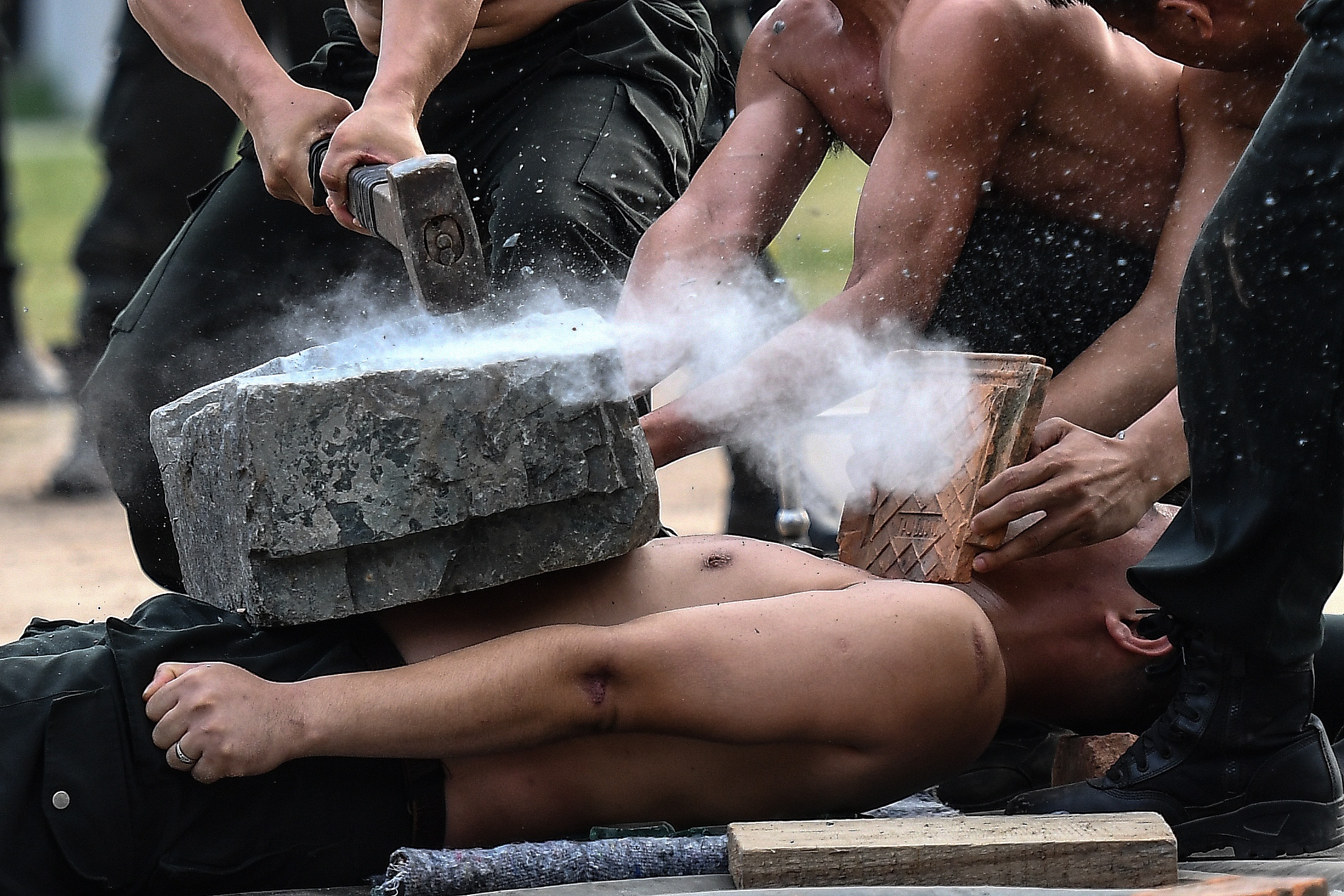 Dien tap bao ve cuoc bau cu anh 36