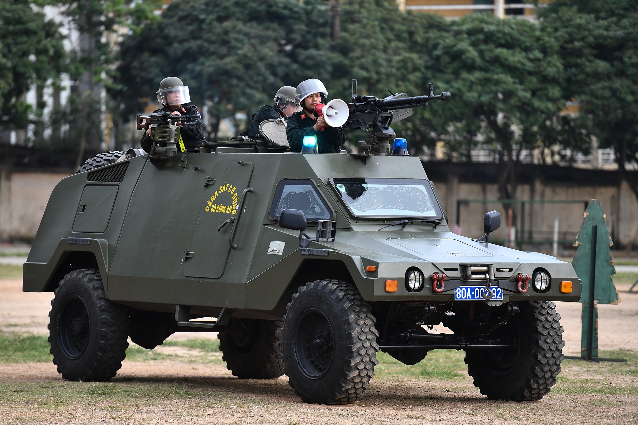 Dien tap bao ve cuoc bau cu anh 52