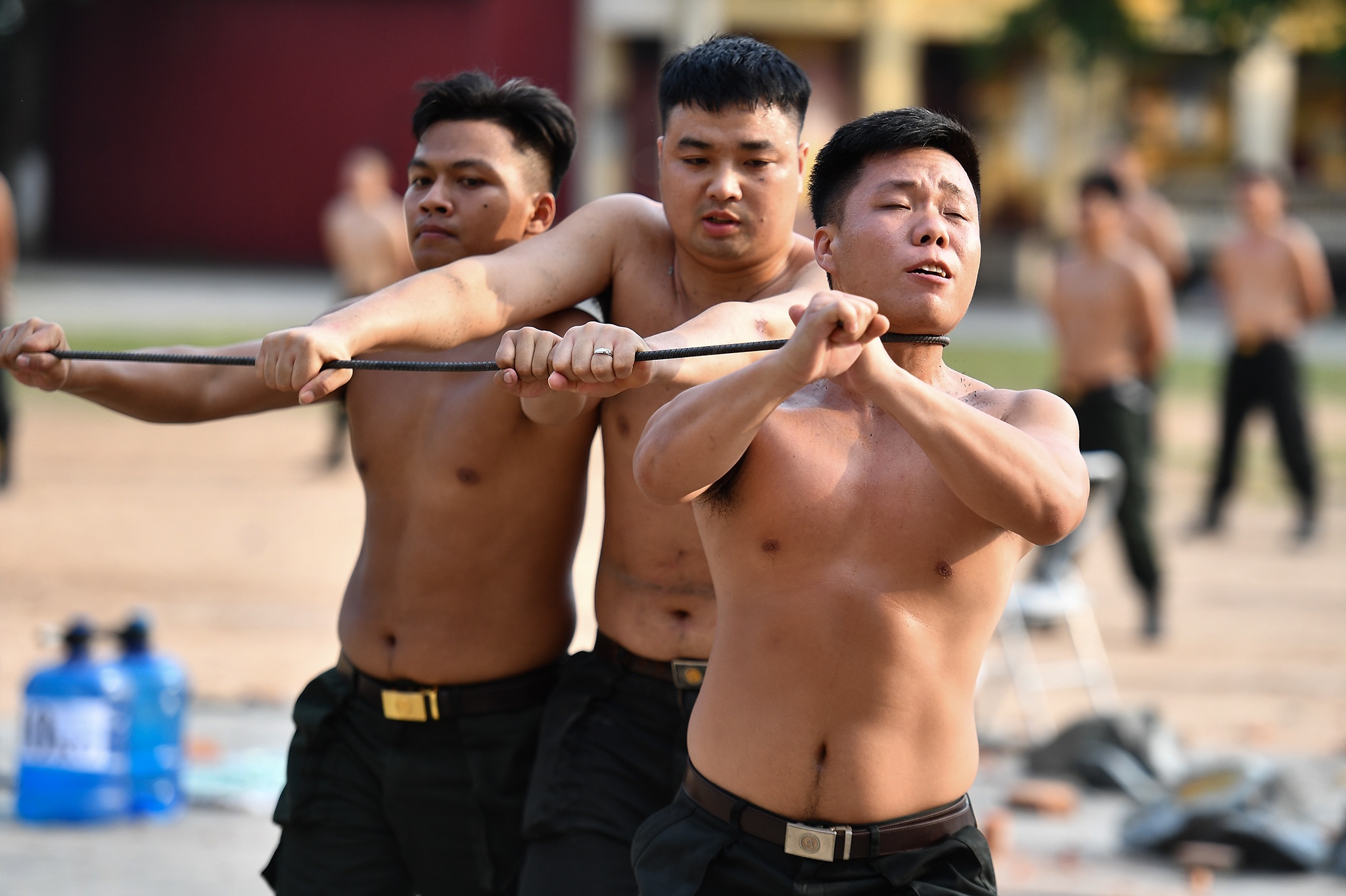 Dien tap bao ve cuoc bau cu anh 40