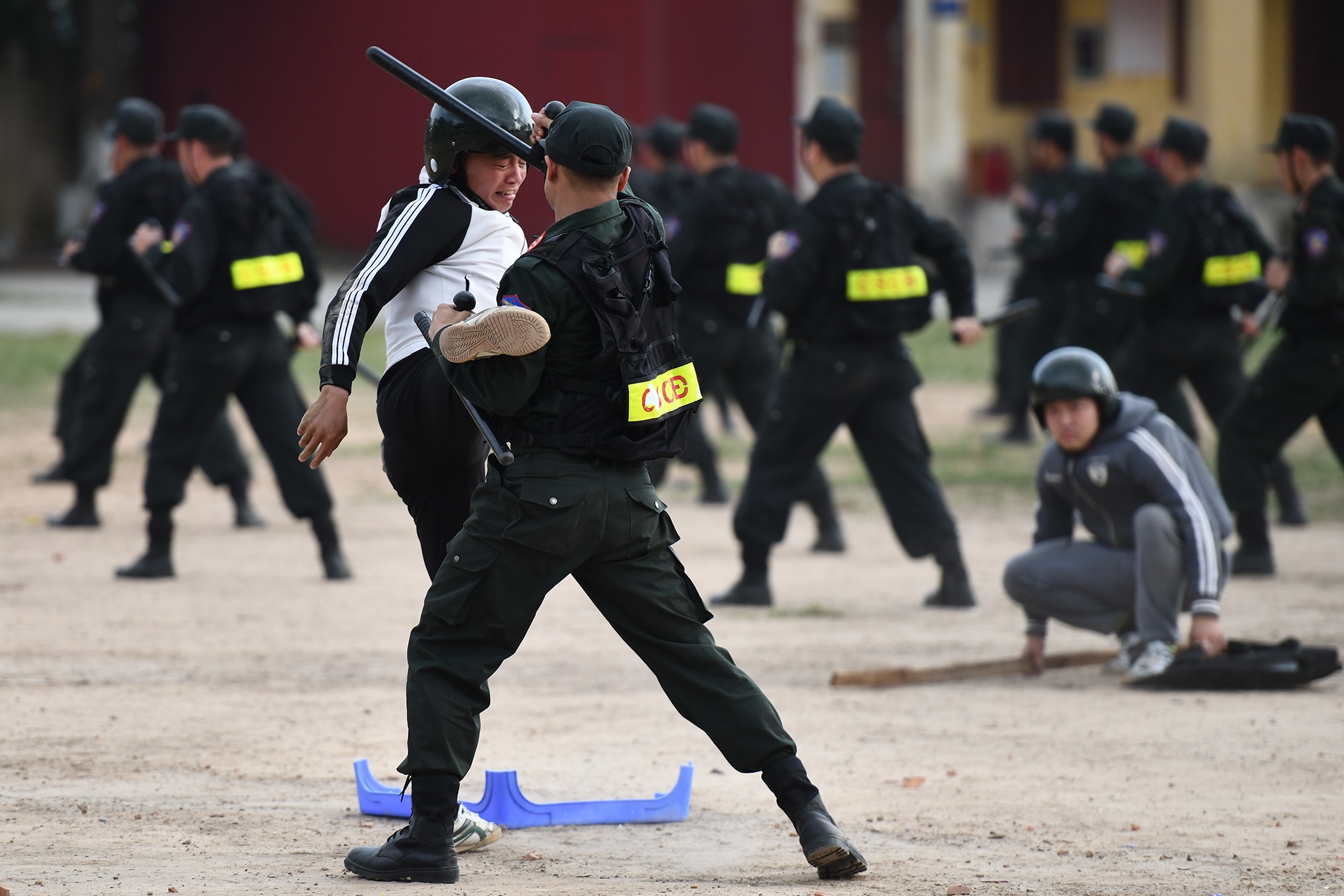 Dien tap bao ve cuoc bau cu anh 20