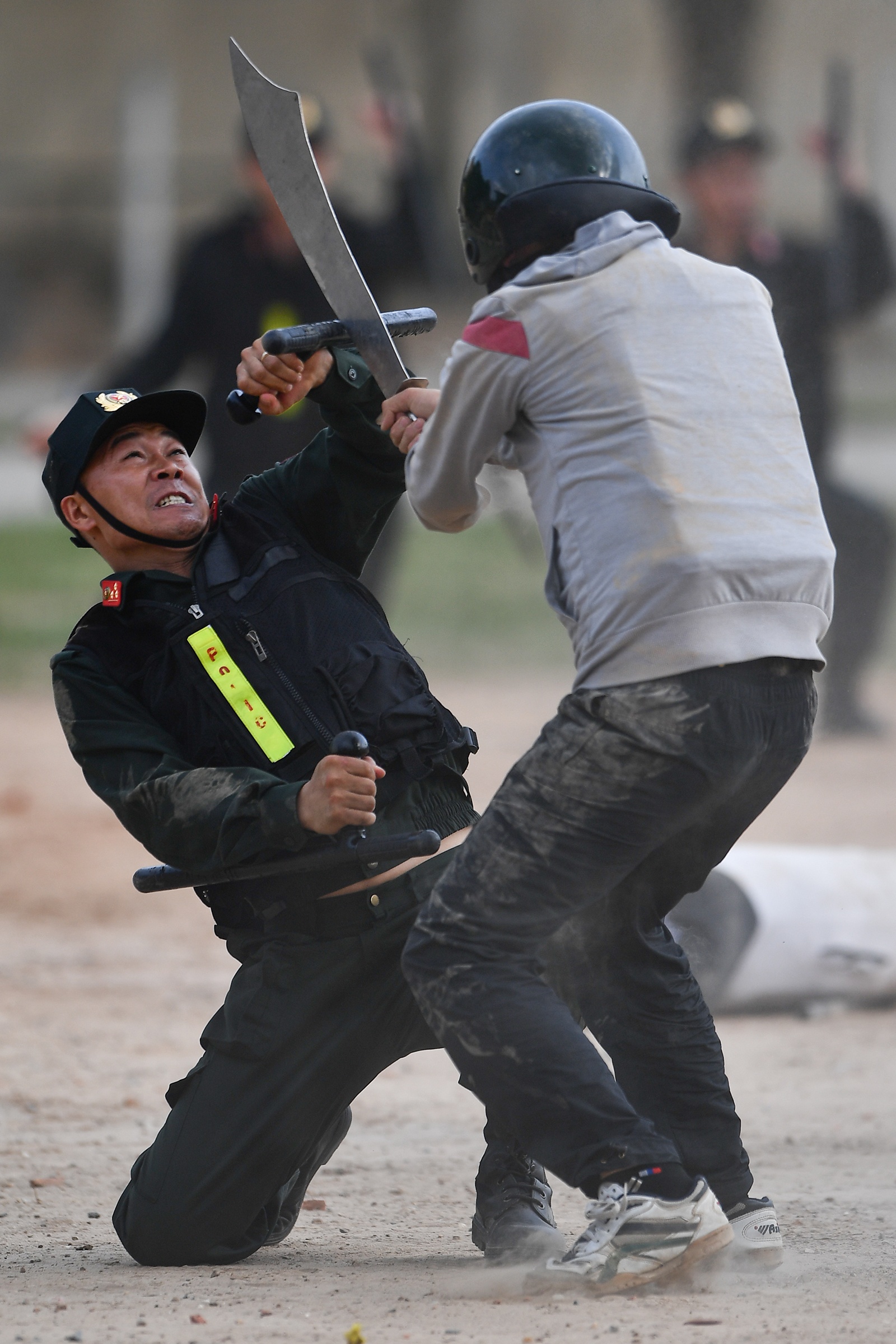 Dien tap bao ve cuoc bau cu anh 22