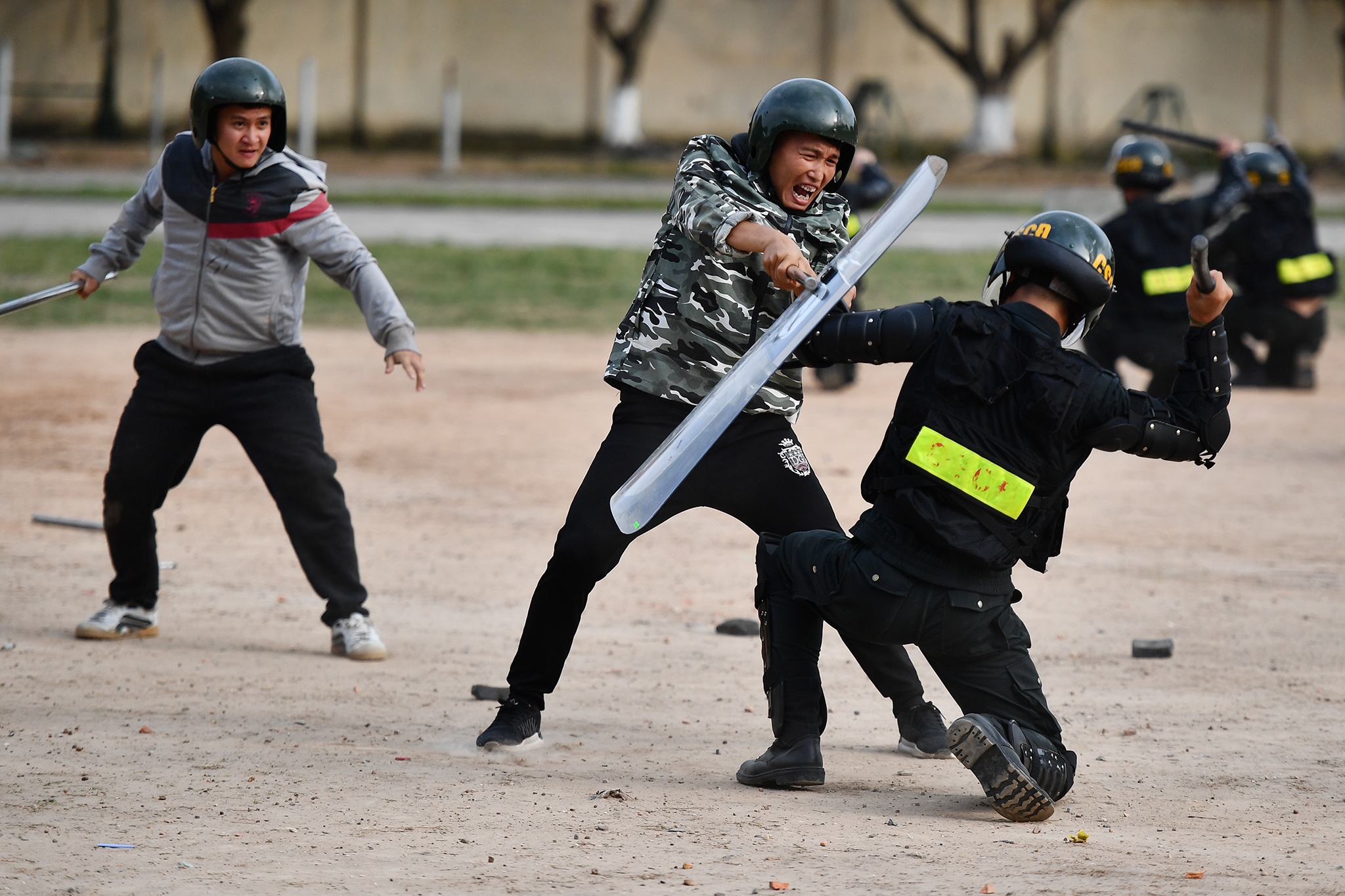 Dien tap bao ve cuoc bau cu anh 24