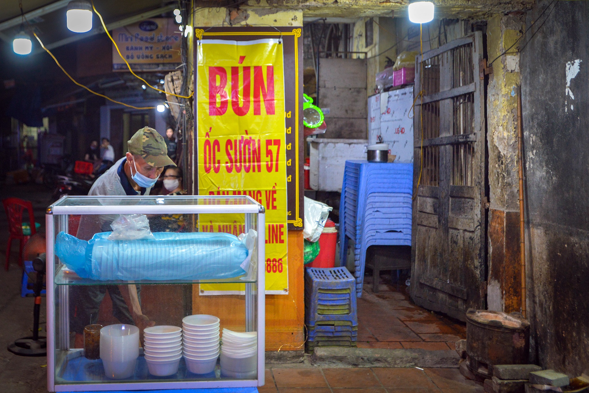 hang ban mang ve o Ha Noi mua dich anh 5