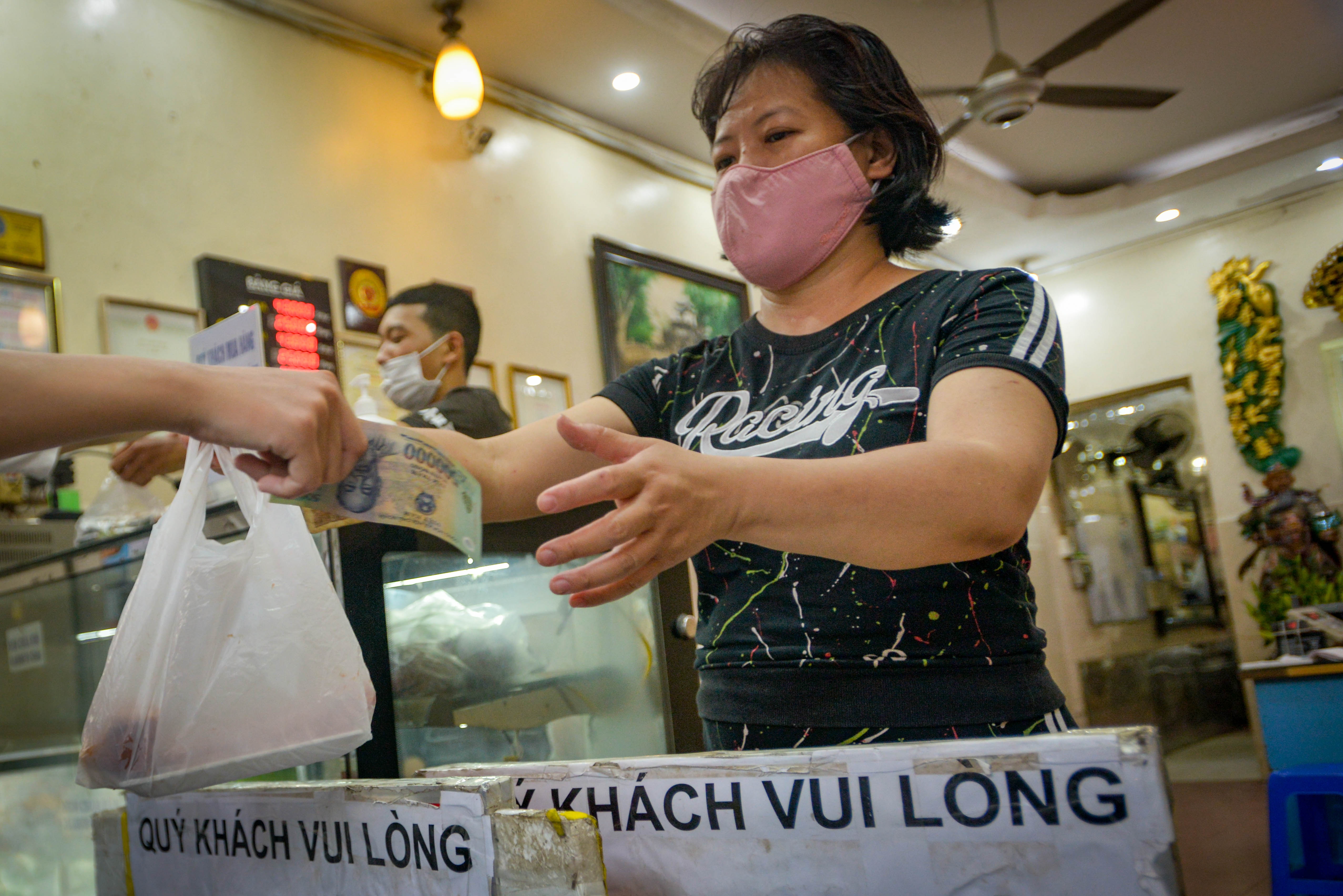 hang ban mang ve o Ha Noi mua dich anh 8