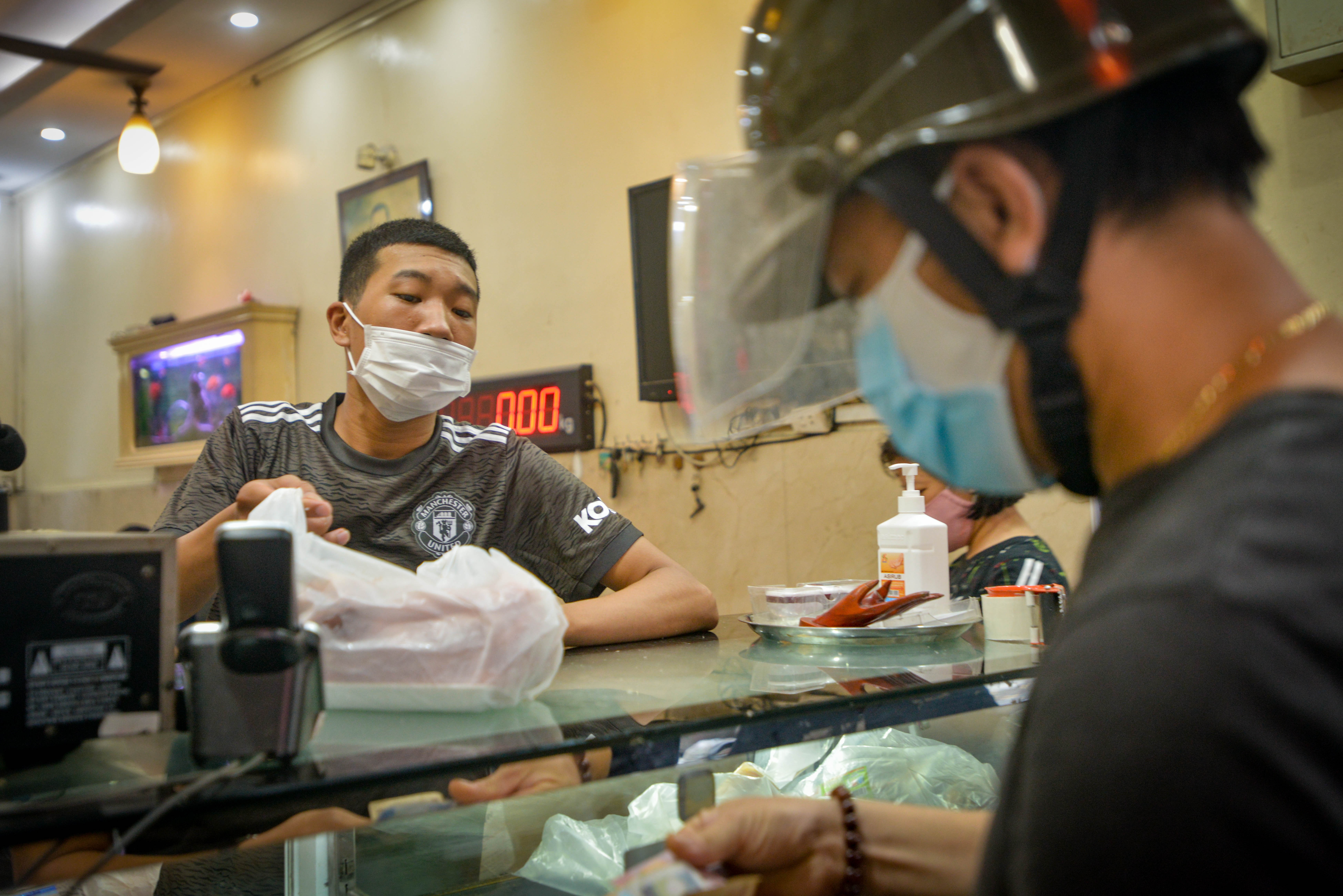 hang ban mang ve o Ha Noi mua dich anh 11