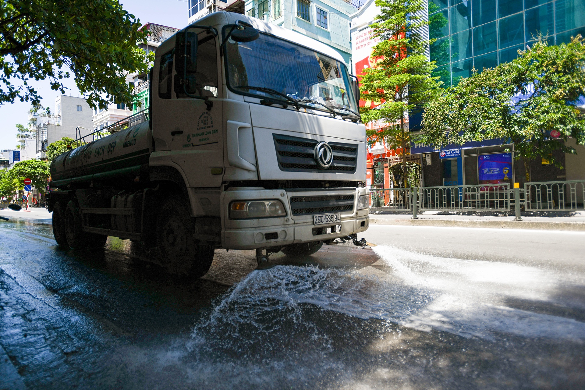 nang nong dinh diem o Ha Noi anh 3