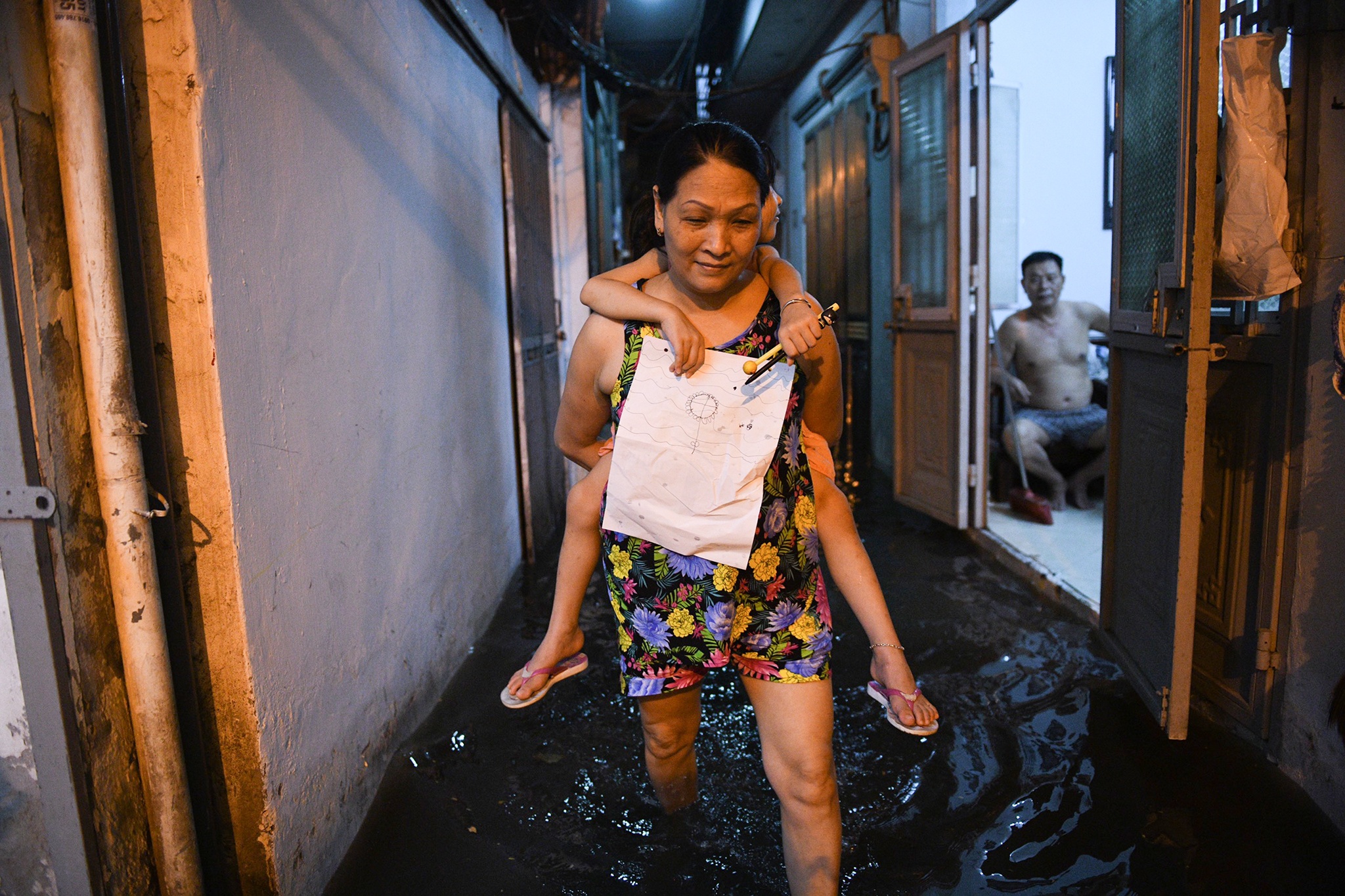 mua lon dan khong kip tro tay anh 7